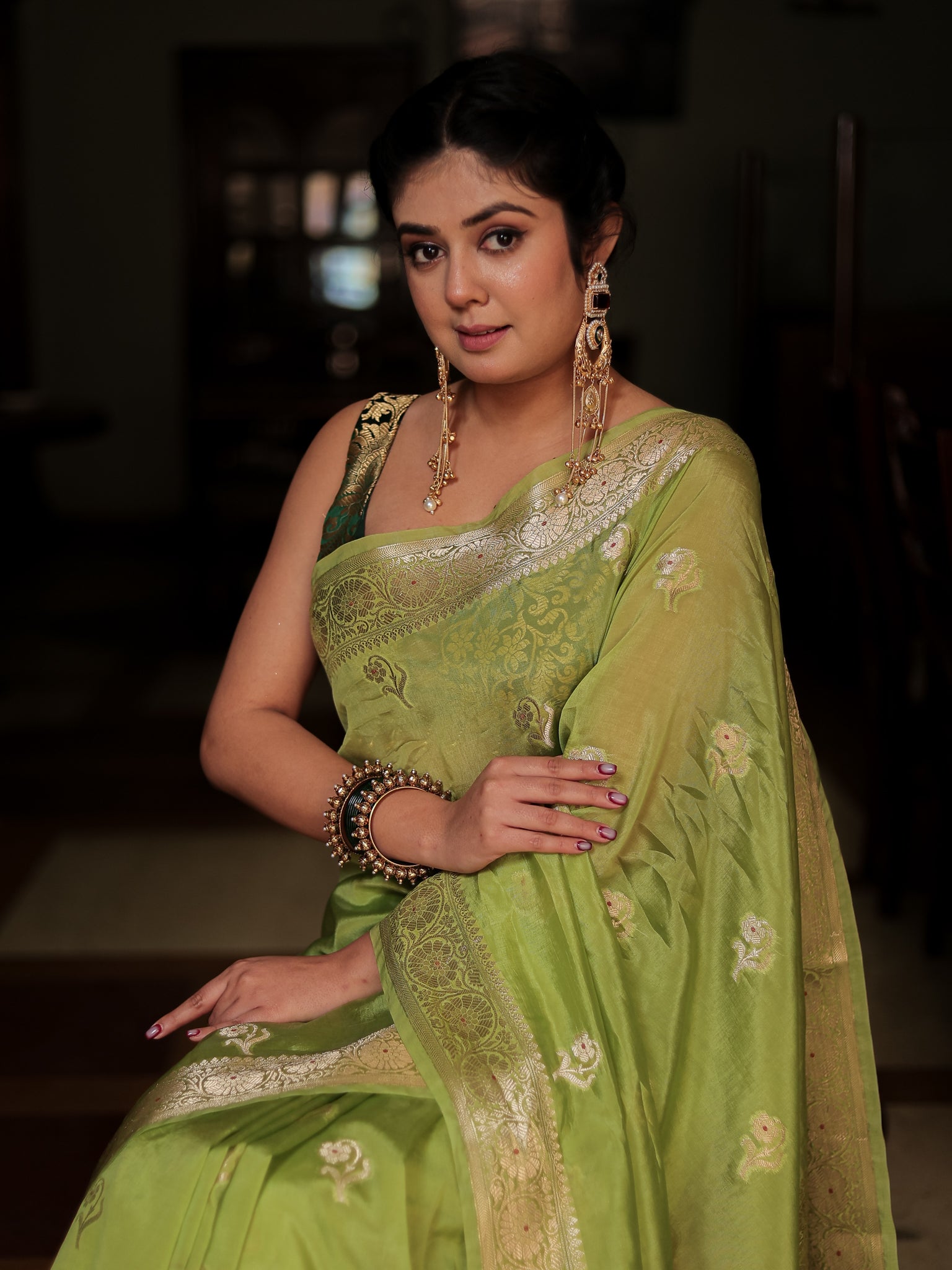 Banarasi Soft Cotton Saree with Floral Weaving & Border- Green