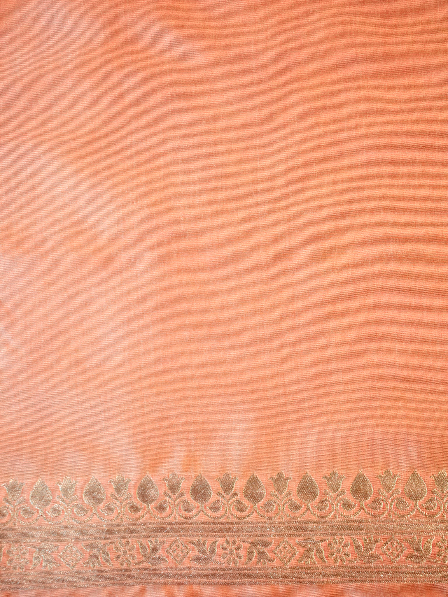 Banarasi Art Katan Silk Saree With Zari Buta Weaving & Tanchoi Weaving- Peach