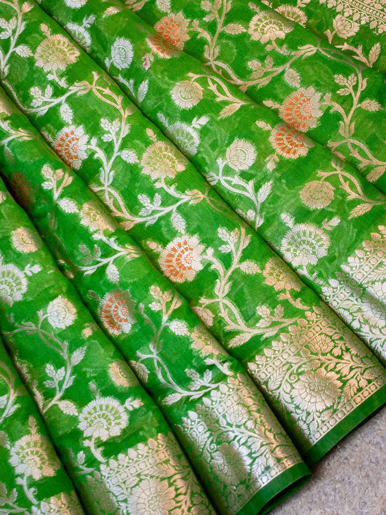 Banarasi Cotton Silk Saree Silver Zari Floral Weaving With Border- Green
