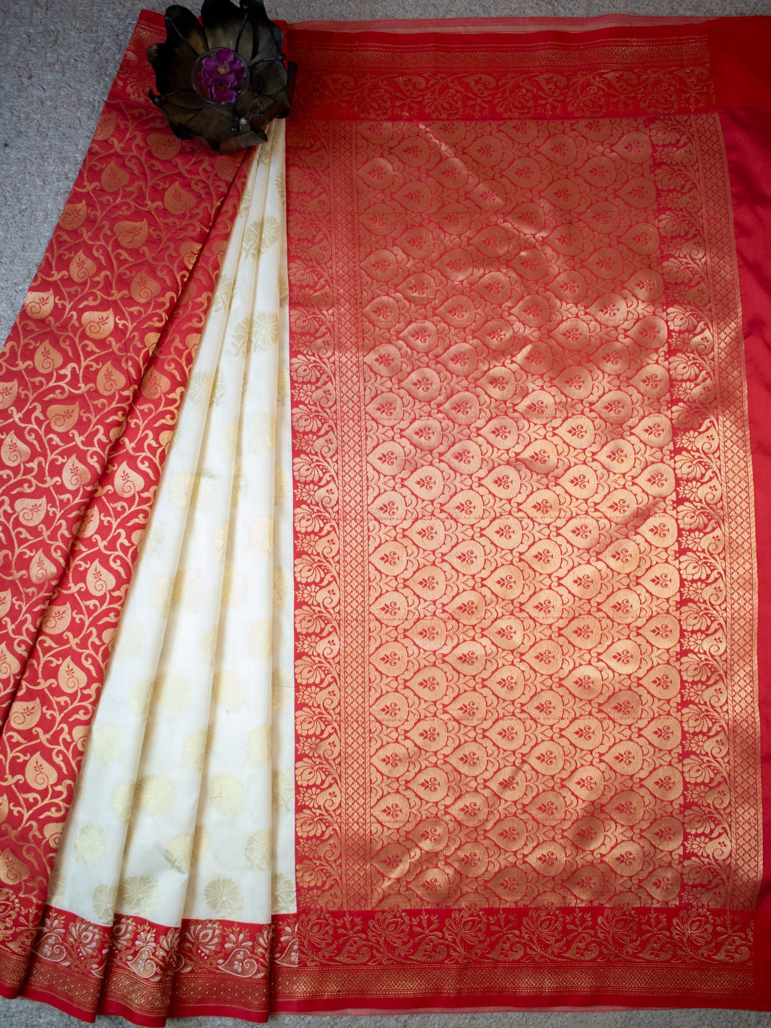 Banarasi Dupion Silk Saree With Contrast Border-Off white & Red