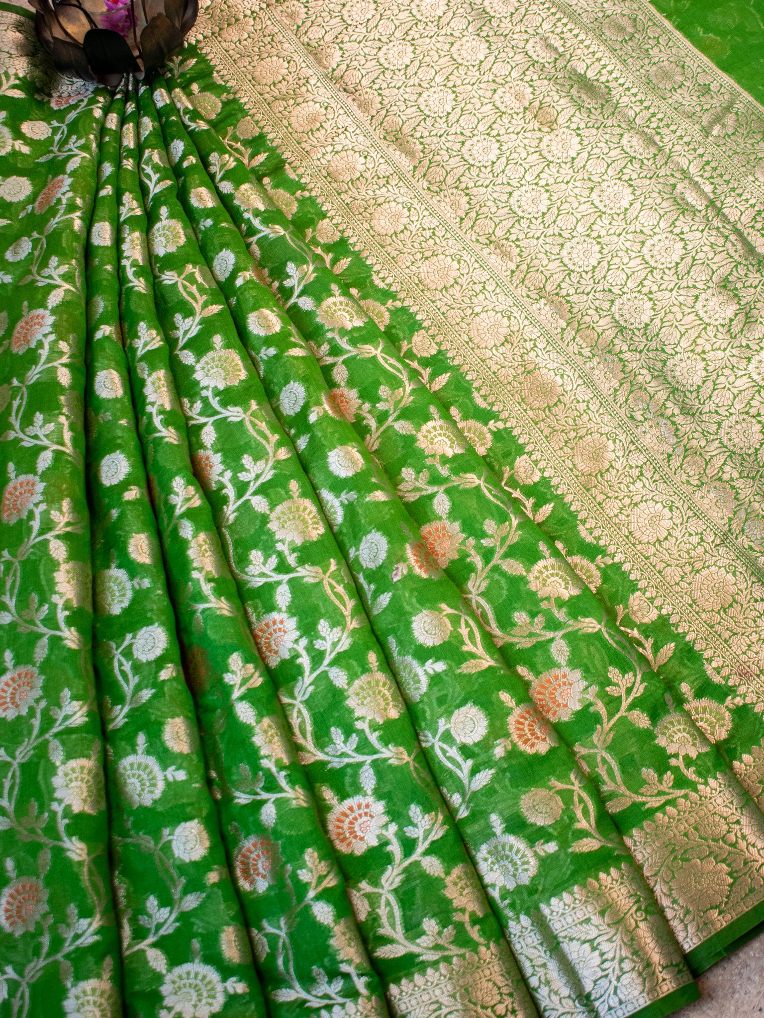 Banarasi Cotton Silk Saree Silver Zari Floral Weaving With Border- Green