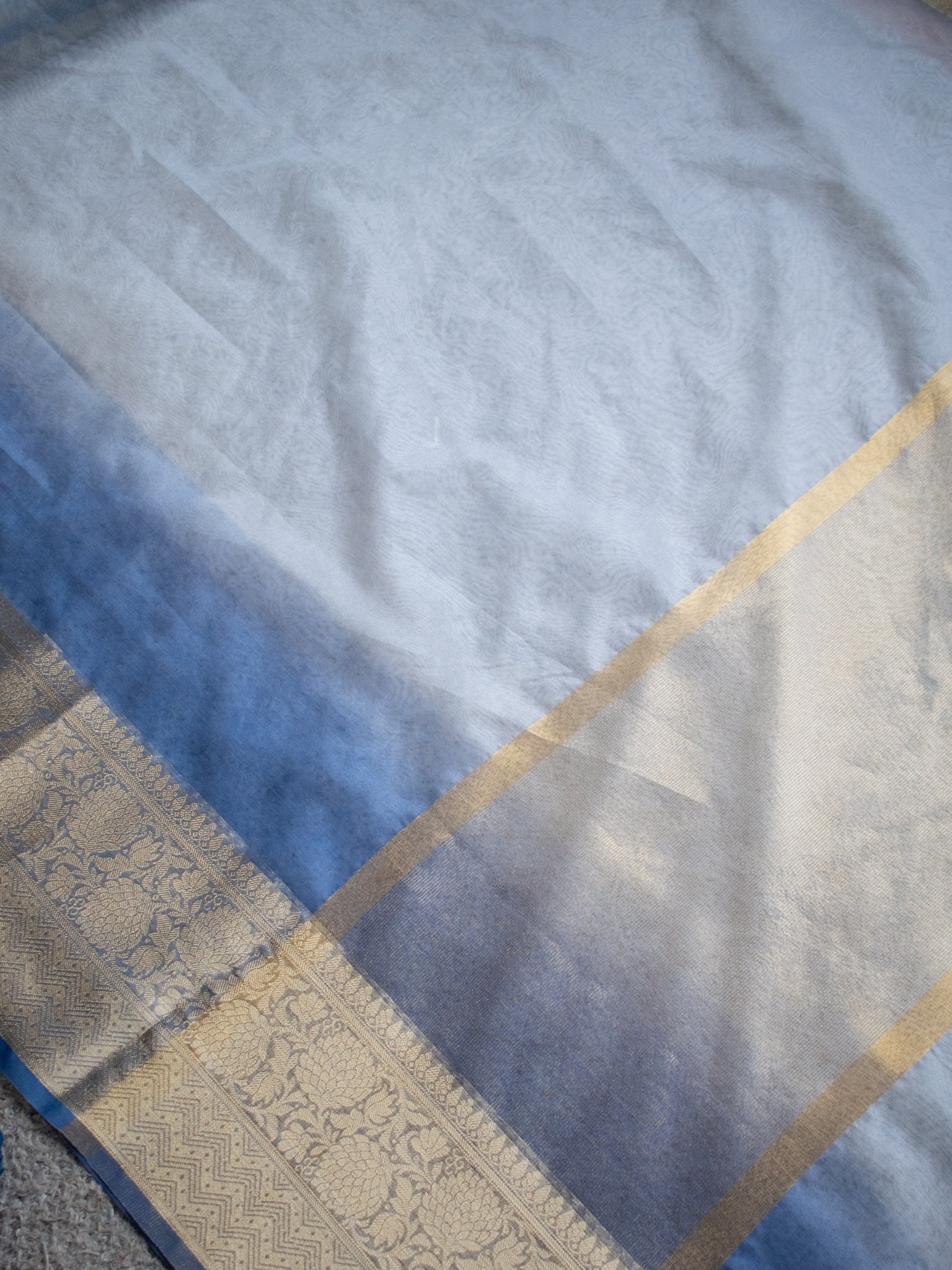 Banarasi Dual shade Organza Saree With Zari Weaving Border- Grey
