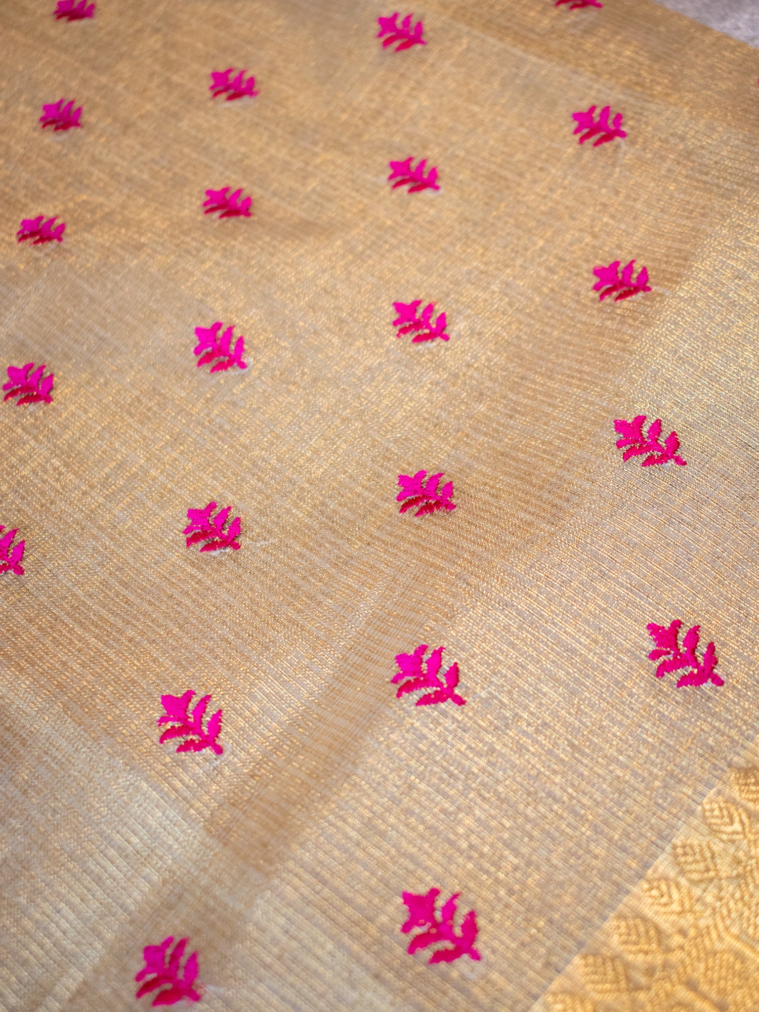 Banarasi Kota Check Saree With Embroidery & Border - Gold