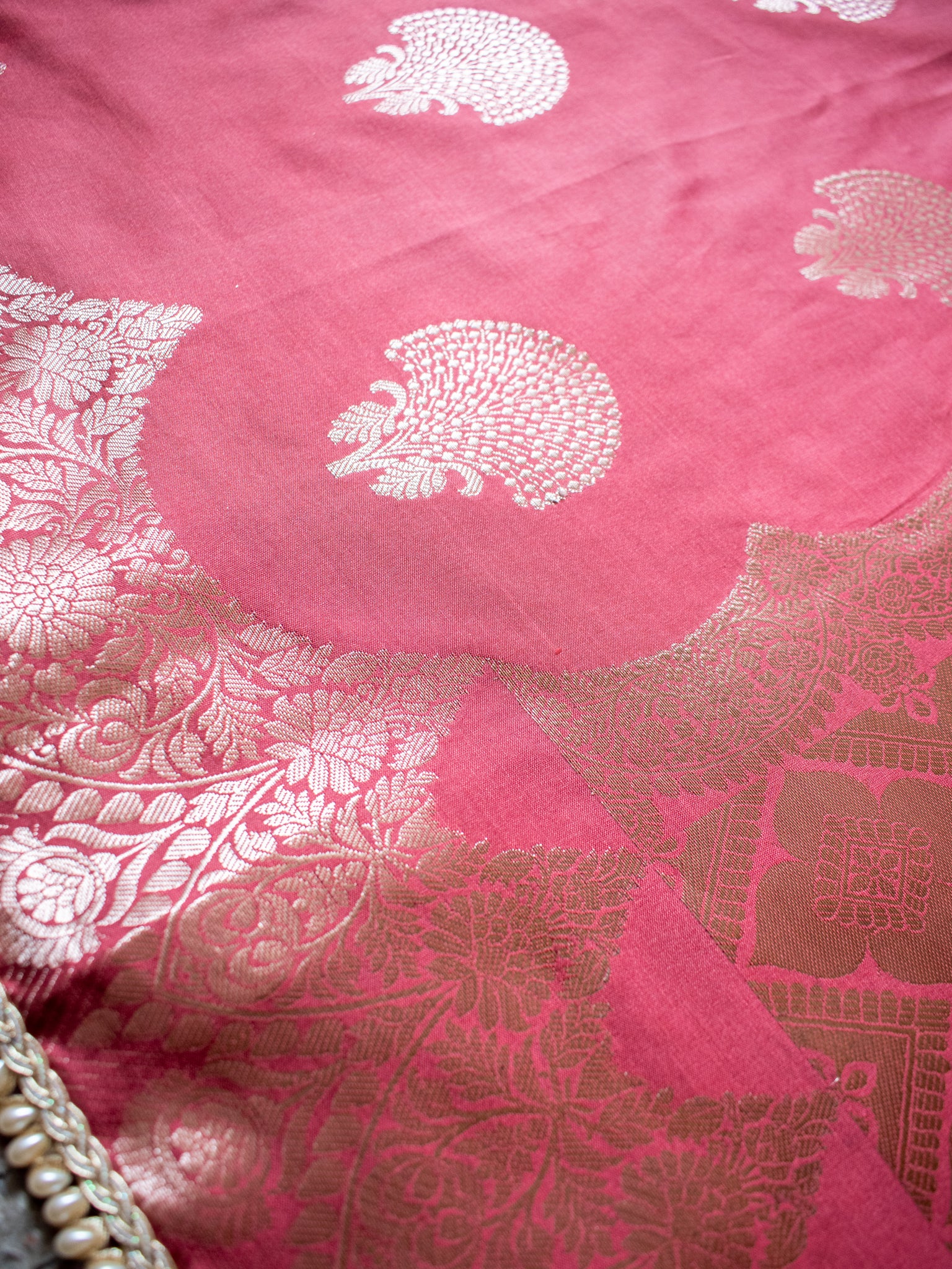 Banarasi Semi Silk Saree With Weaving & Lace Border- Pink