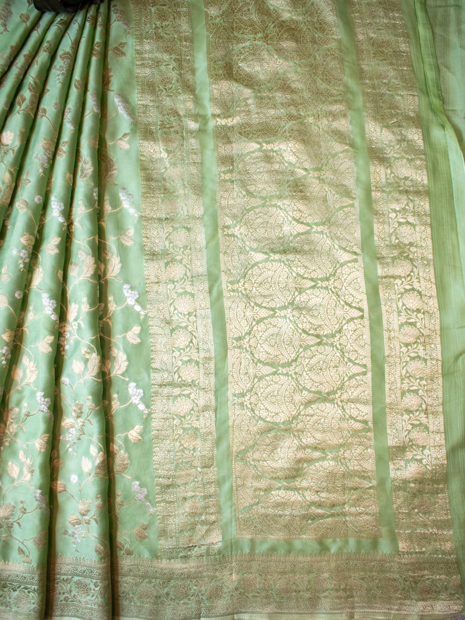 Banarasi Satin Silk Saree With Floral Weaving & Border- Green