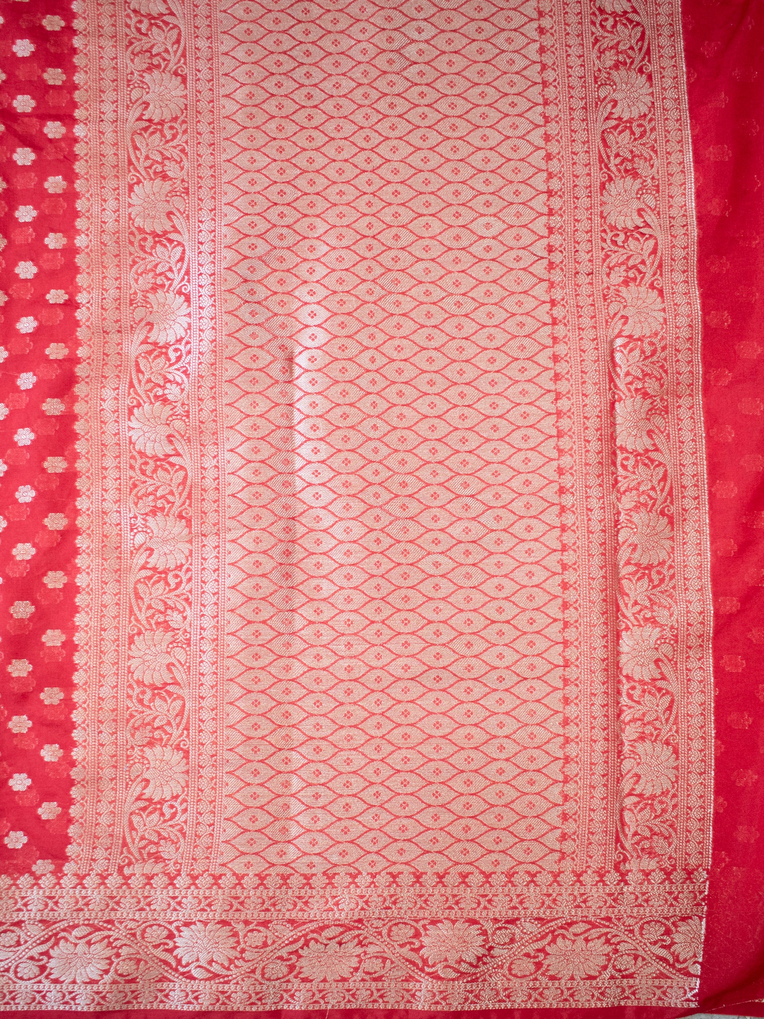 Banarasi Semi Georgette Saree With Zari Work and Border -Red