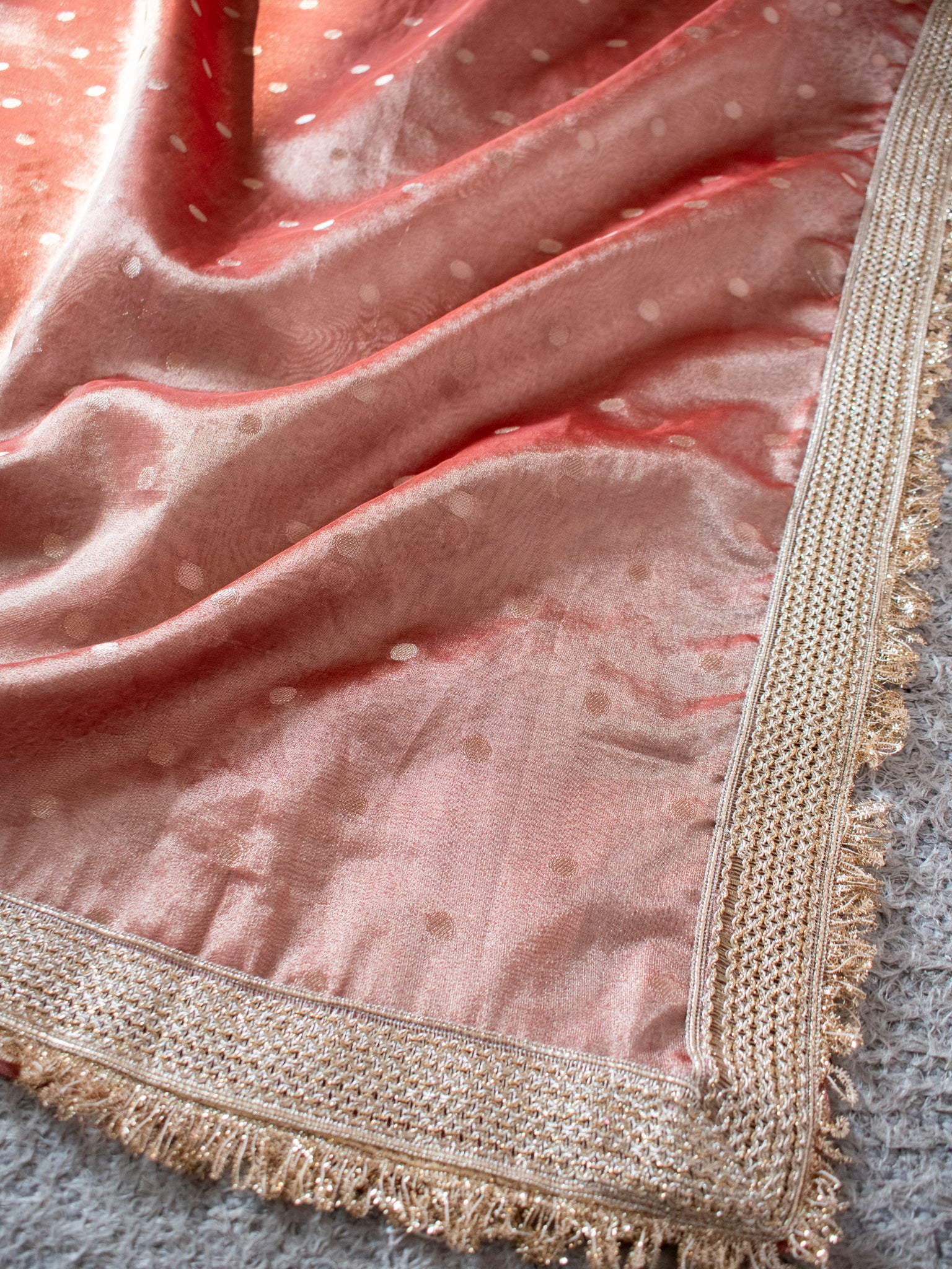 Banarasi Tissue Saree With Buti Weaving & Lace Border