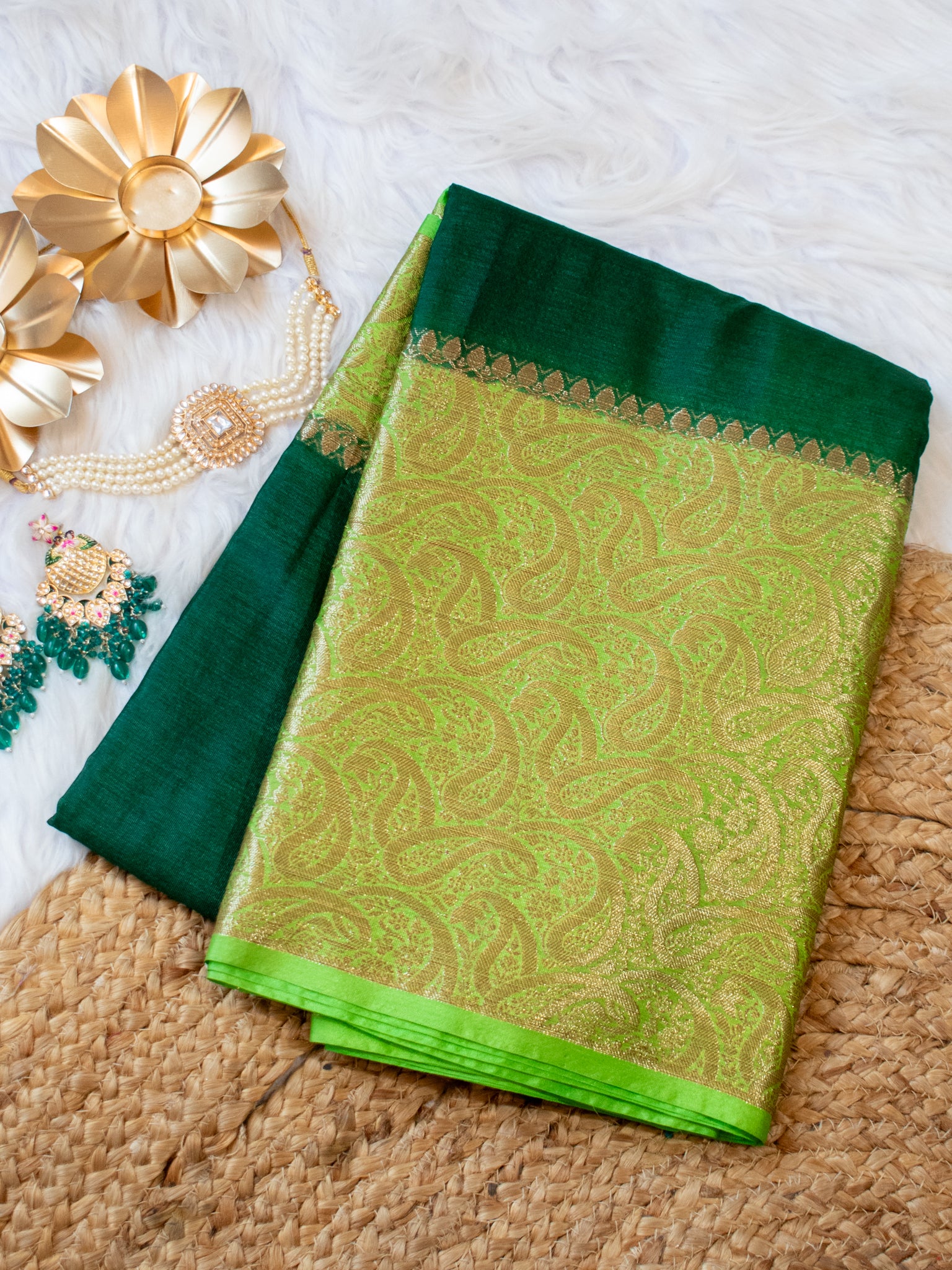Banarasi Cotton Silk Saree With Plain Skirt Border- Green