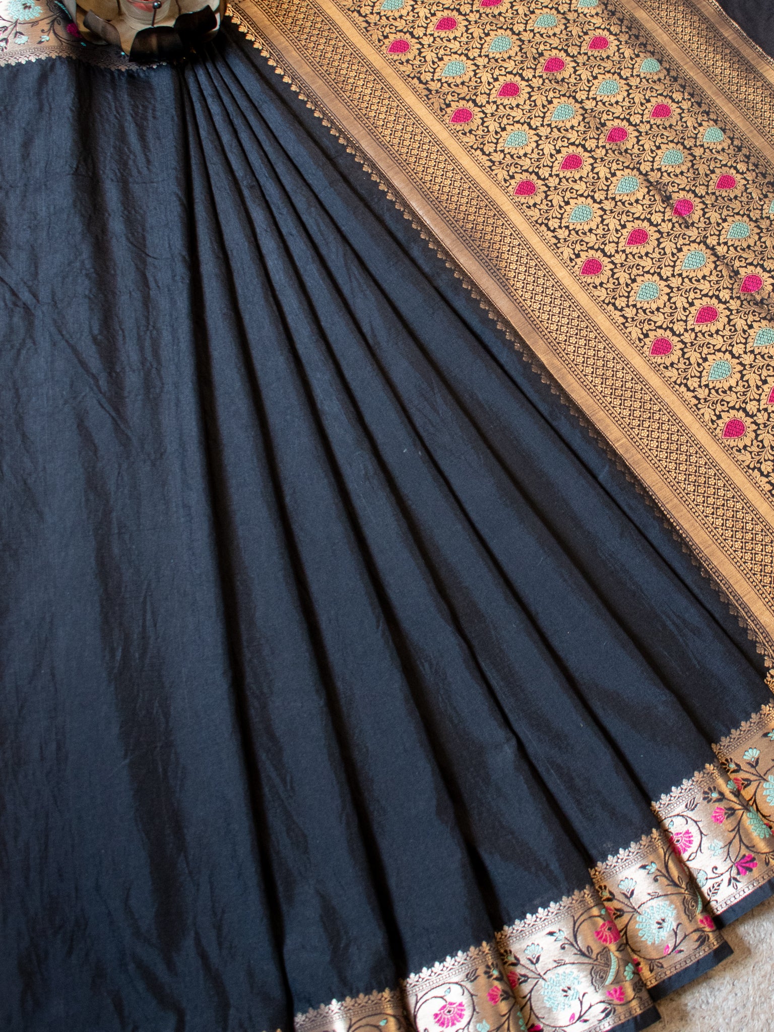 Banarasi Plain Semi Katan Saree With Meena Border- Black