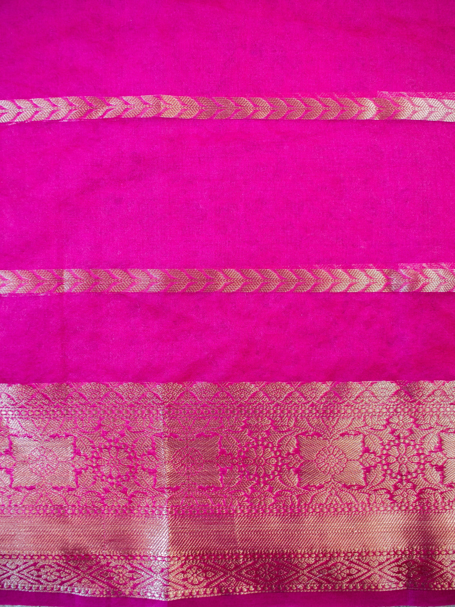 Banarasi Shibori Dyed Organza Saree With Zari Weaving