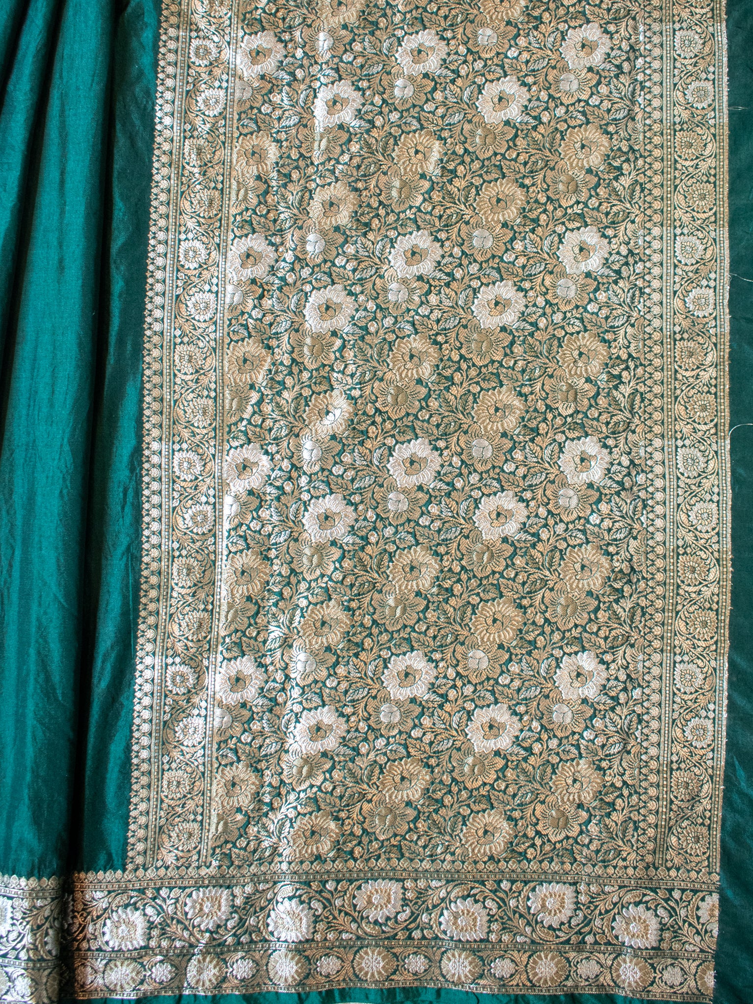 Banarasi Semi Silk Plain Saree With Weaving & Border- Green