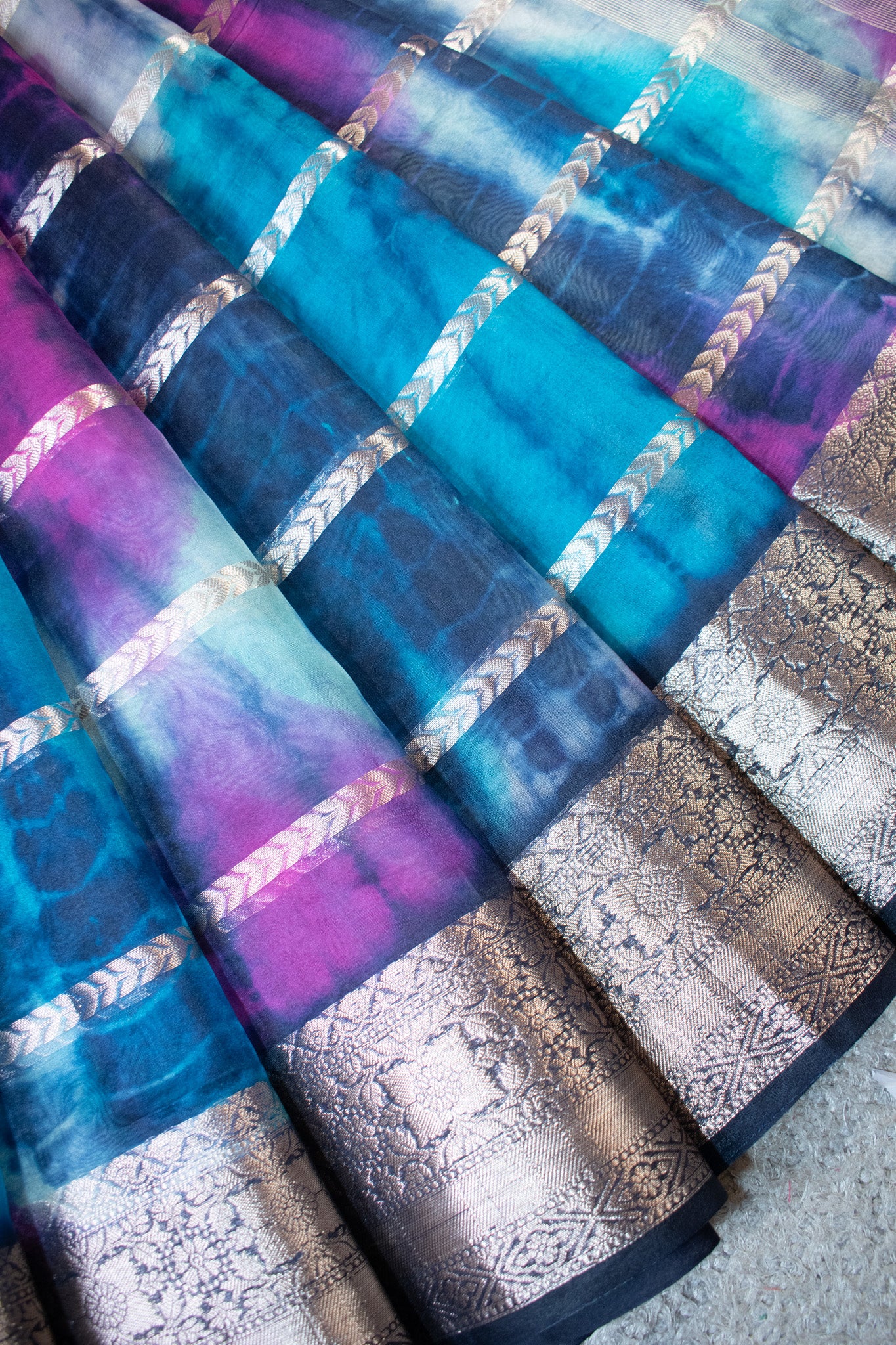 Banarasi Shibori Dyed Organza Saree With Zari Weaving