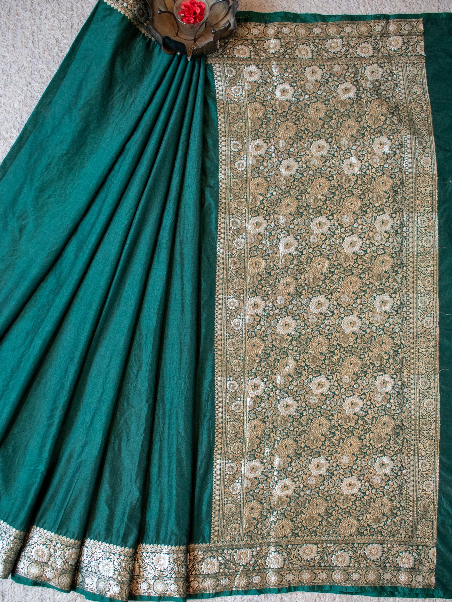 Banarasi Semi Silk Plain Saree With Weaving & Border- Green