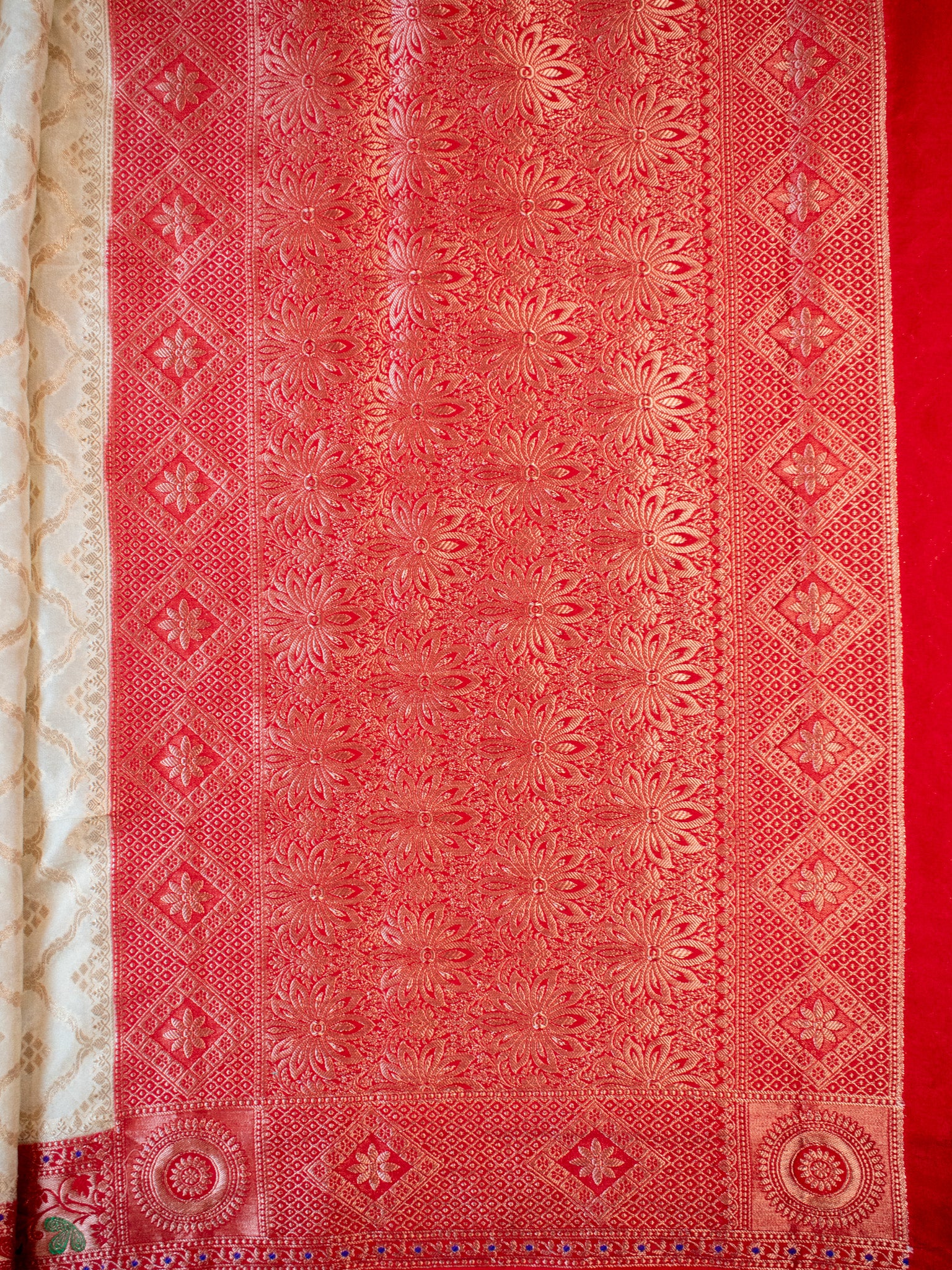Banarasi Semi Silk Saree With Contrast Border-Off White & Red