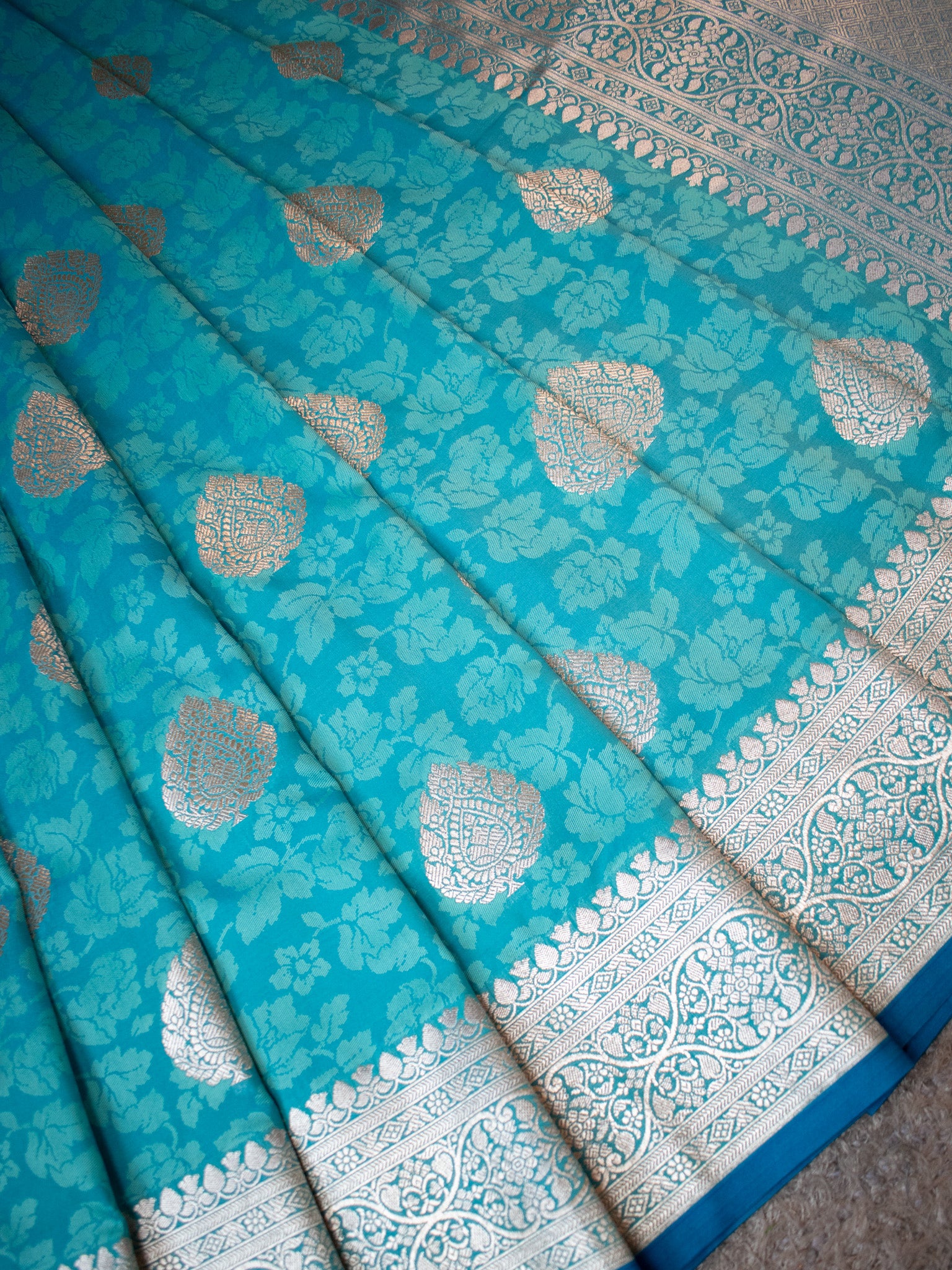 Banarasi Art Katan Silk Saree With Zari Buta Weaving & Tanchoi Weaving-Aqua Blue