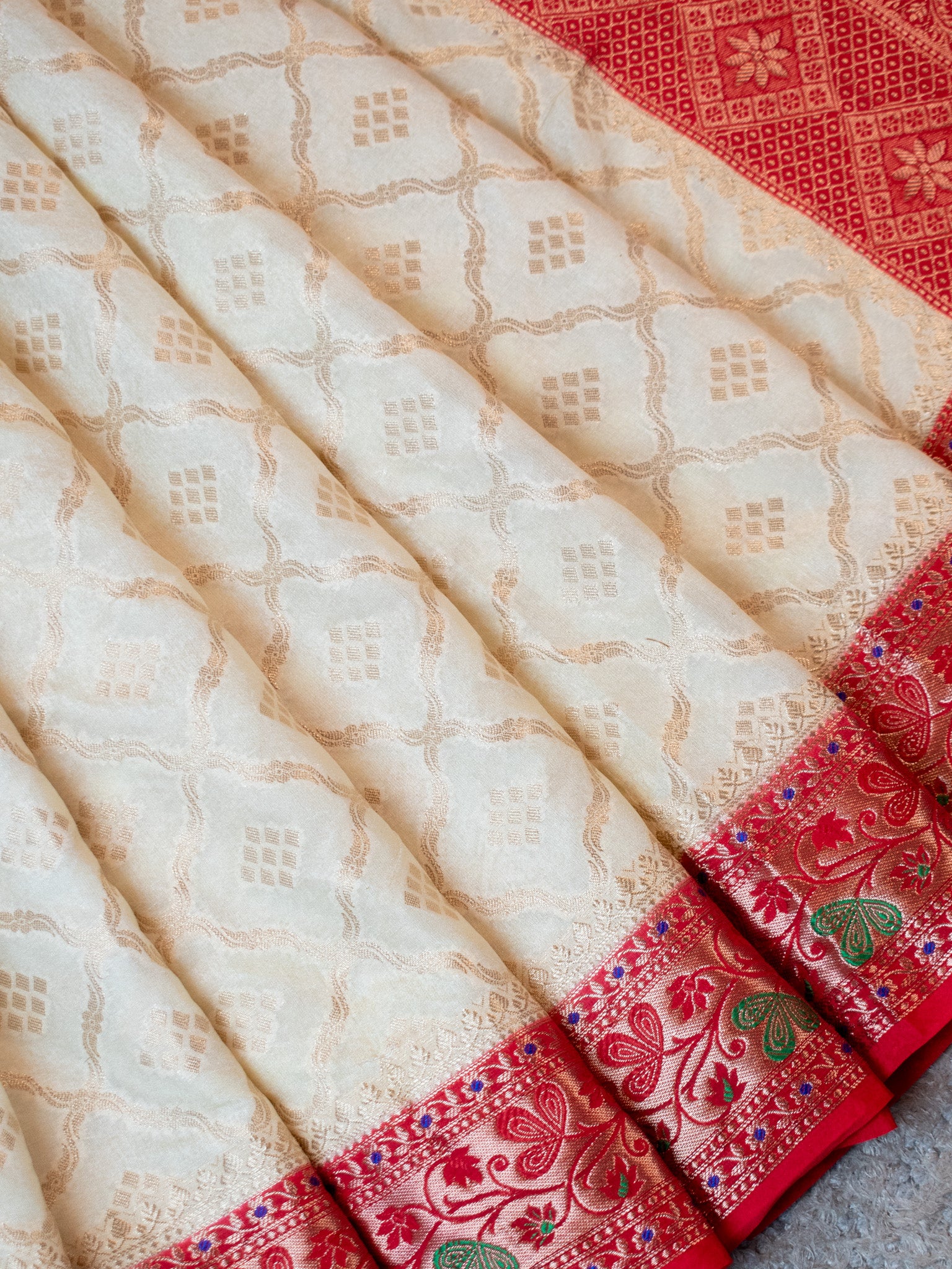 Banarasi Semi Silk Saree With Contrast Border-Off White & Red