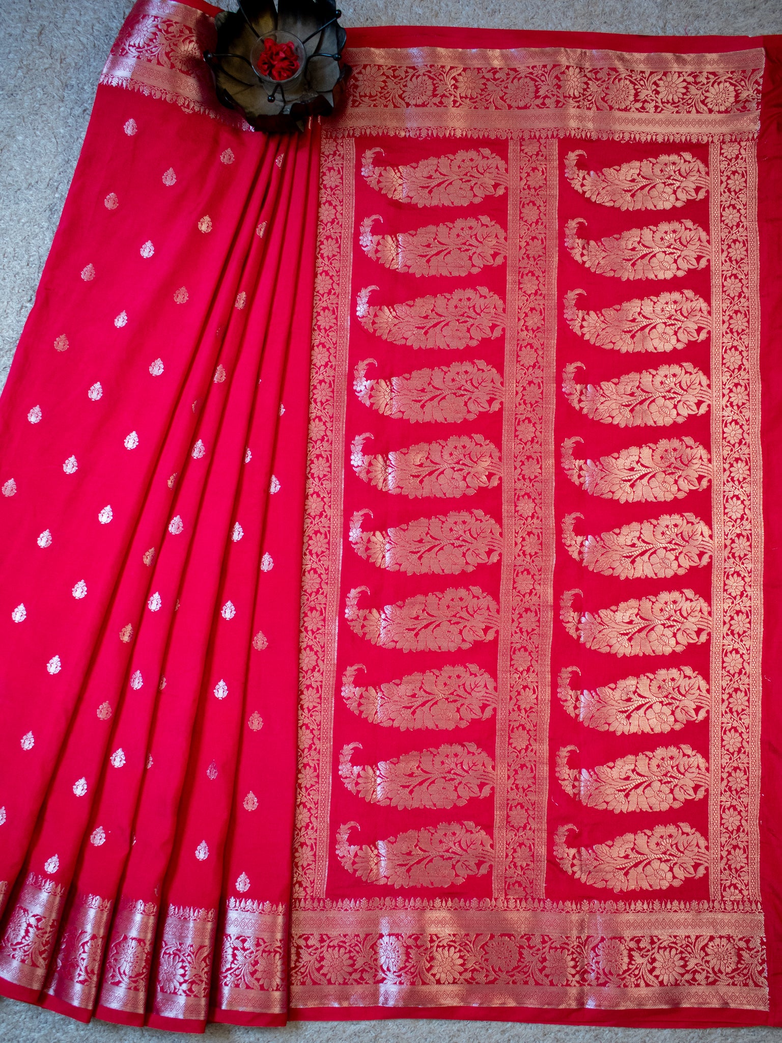 Banarasi Cotton Silk Saree With Silver Zari Buti & Border-Strawberry Pink