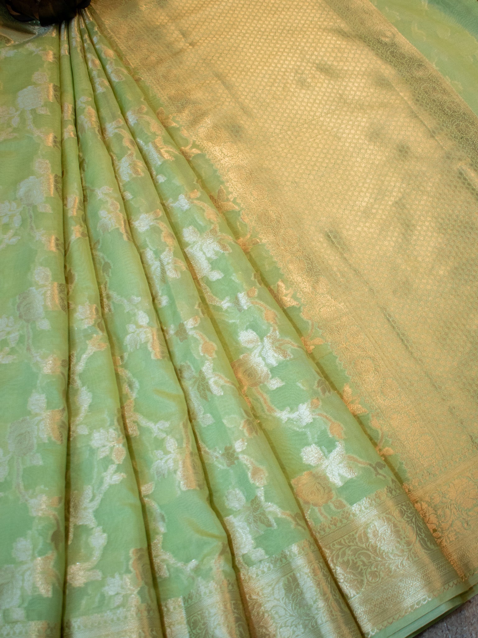 Banarasi Cotton Silk Saree With Silver Zari Jaal Weaving & Border- Green