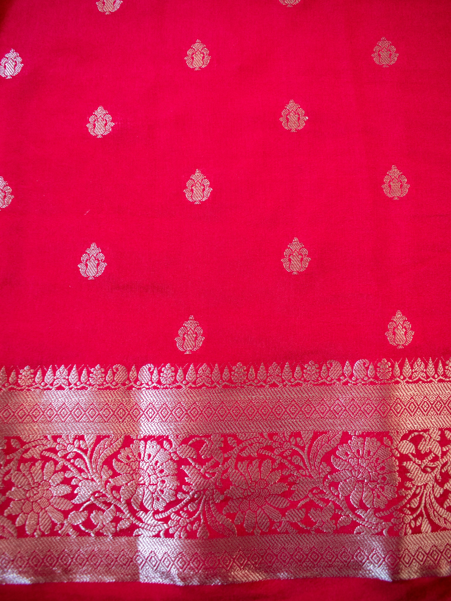 Banarasi Cotton Silk Saree With Silver Zari Buti & Border-Strawberry Pink