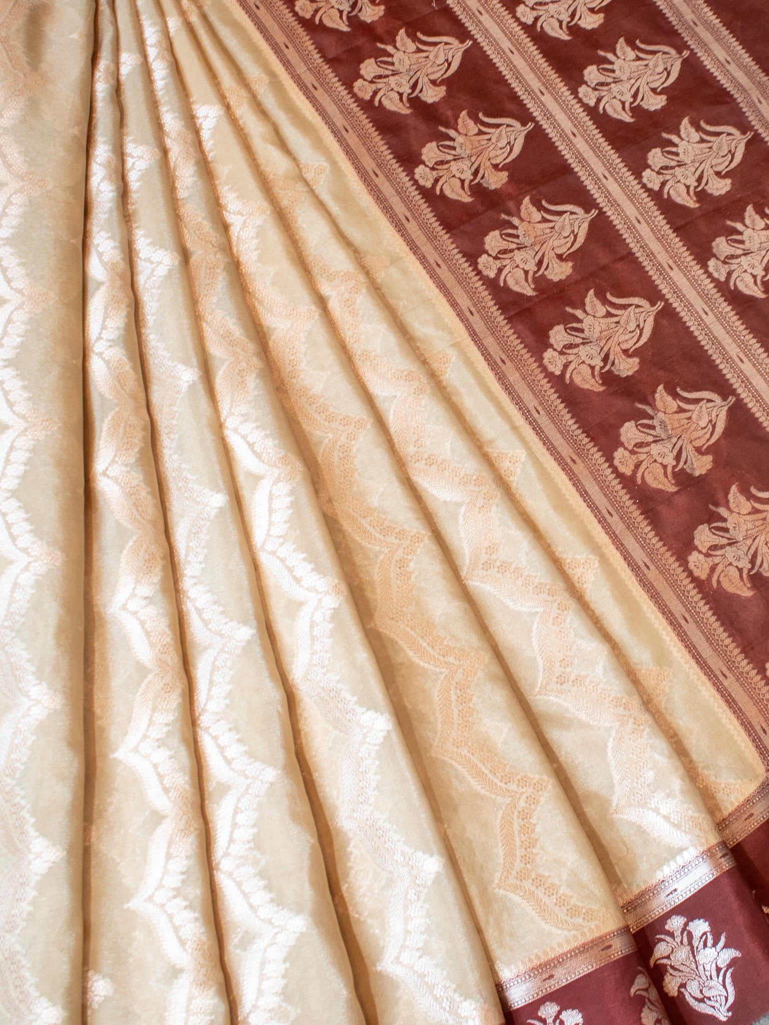 Banarasi Semi Silk Saree With Silver Zari Weaving & Contrast Border- Beige