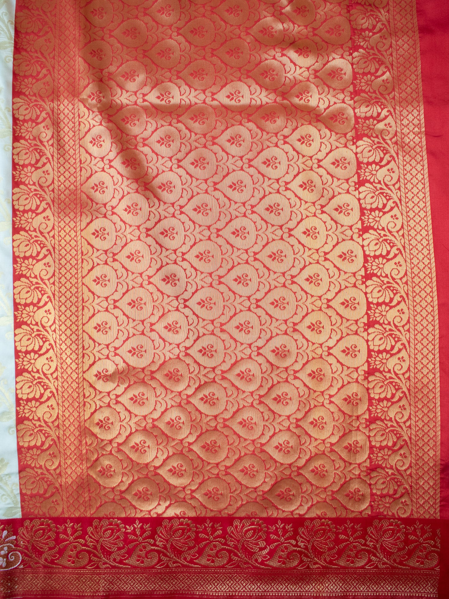 Banarasi Dupion Silk Saree With Contrast Border-Off white & Red