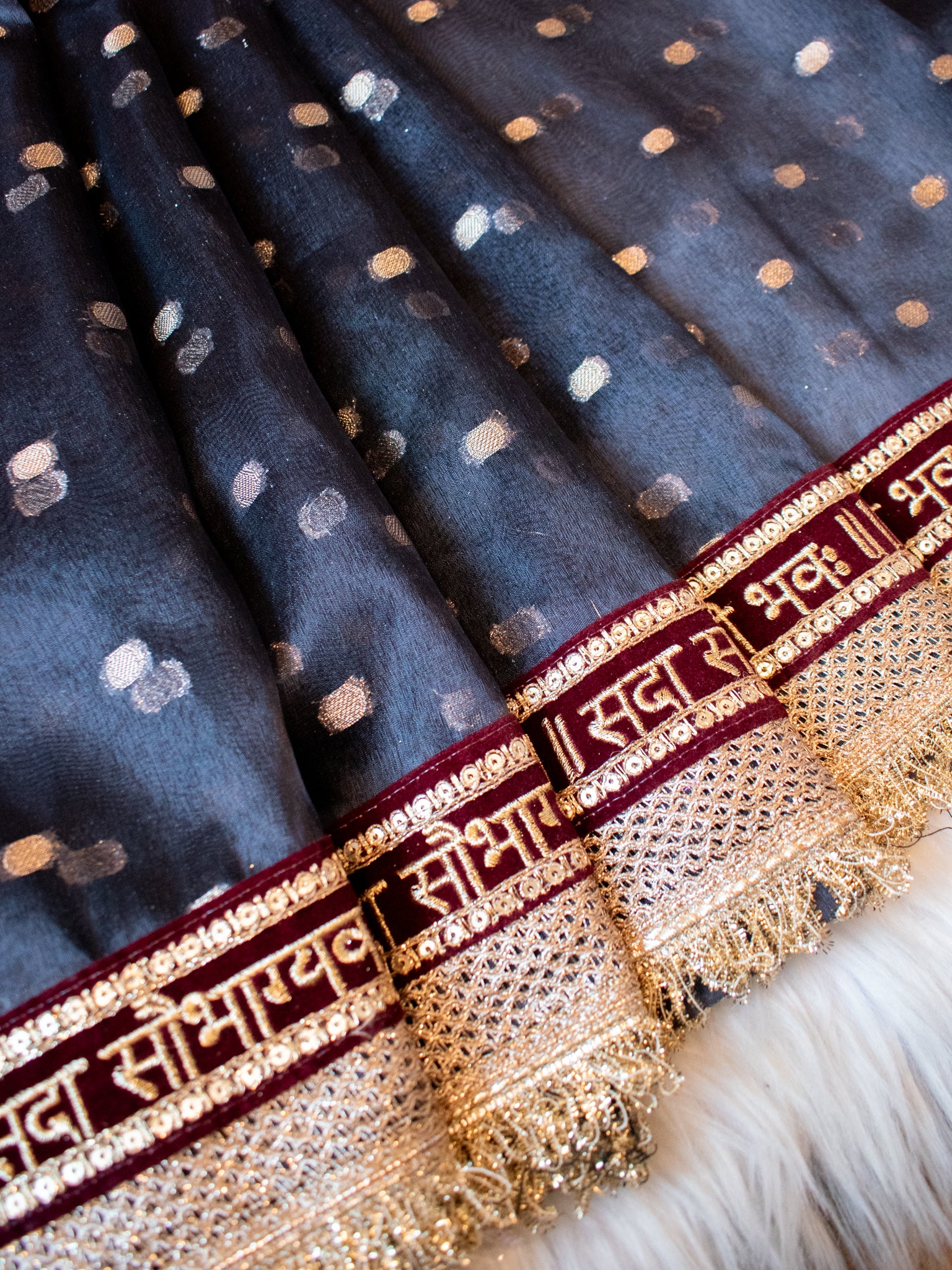 Banarasi Tissue Saree With Zari Weaving & Lace Border - Black