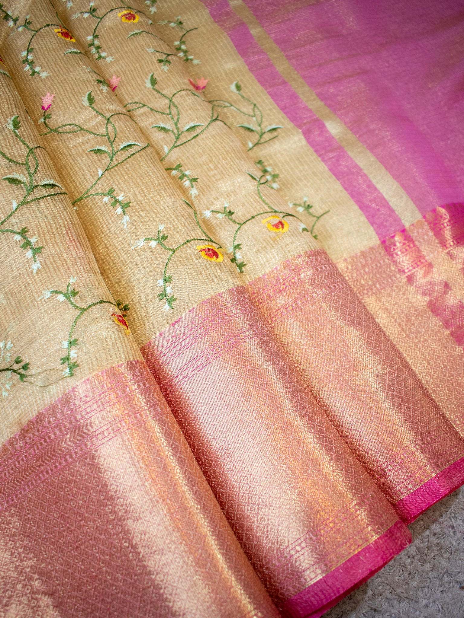 Banarasi Kota Check Saree With Embroidery & Border - Gold