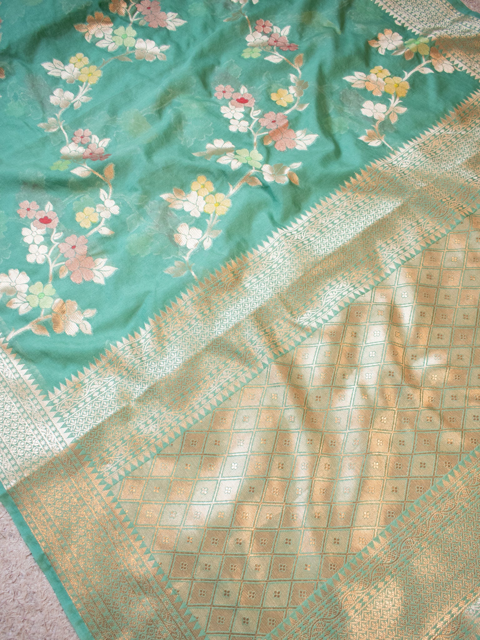 Banarasi Semi Georgette Saree with Floral Weaving & Border- Sea Green
