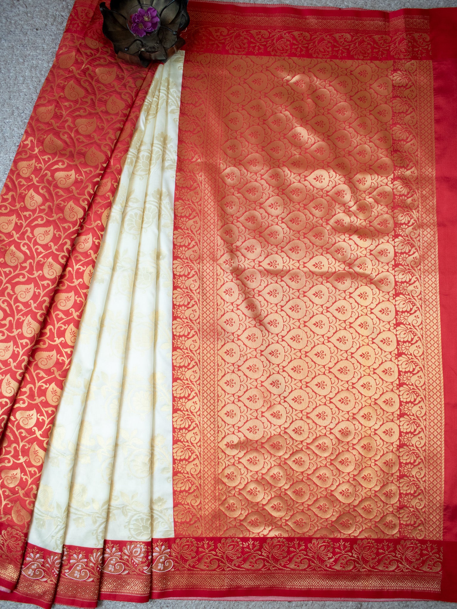 Banarasi Dupion Silk Saree With Contrast Border-Off white & Red