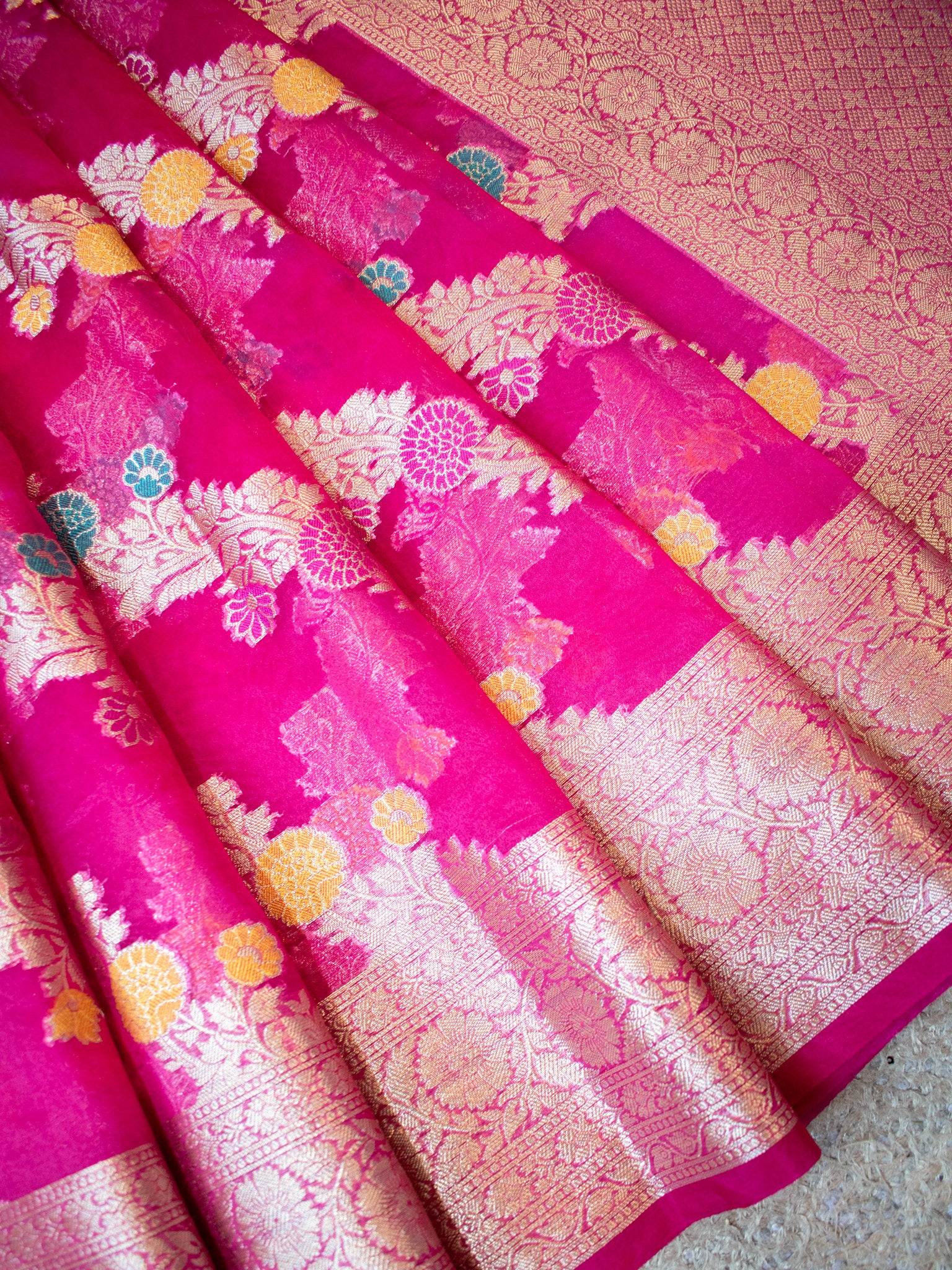 Banarasi Cotton Silk Saree With Silver Zari Weaving & Border-Pink