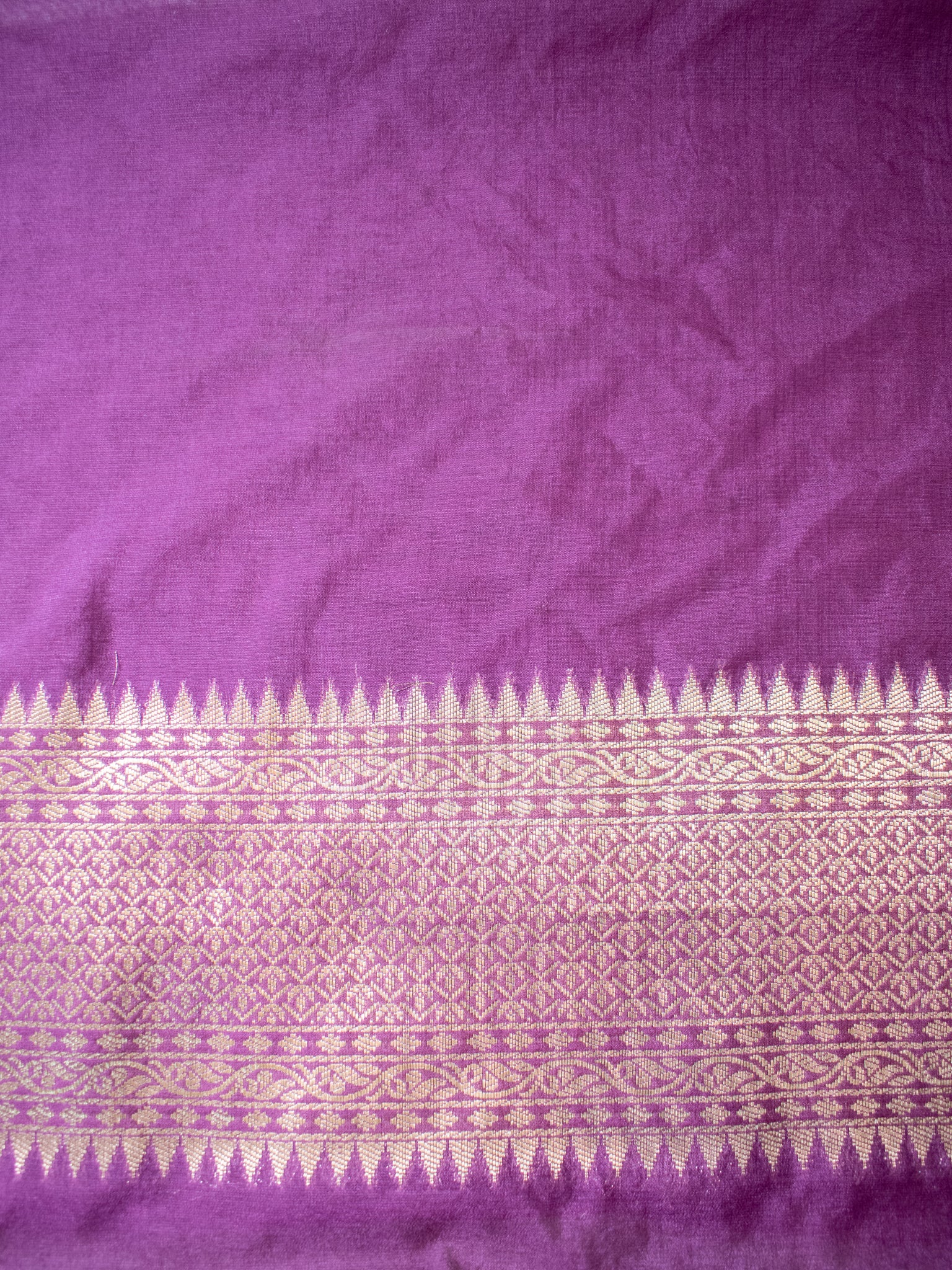 Banarasi Semi Georgette Saree with Floral Weaving & Border- Mauve