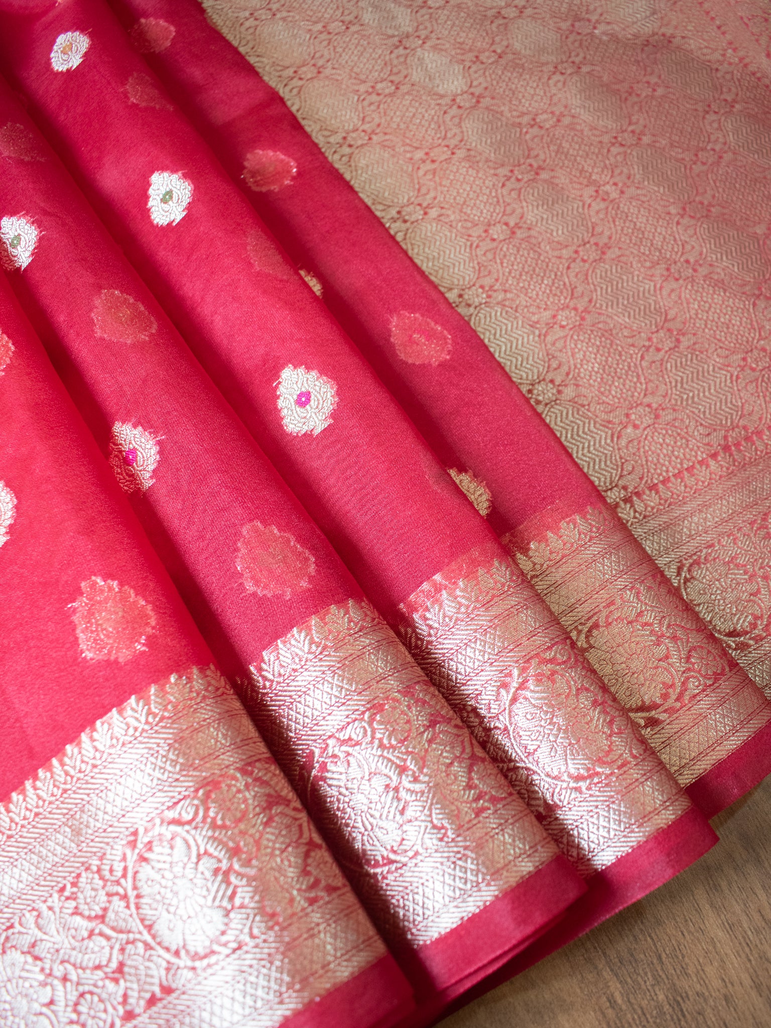 Banarasi Organza Mix Saree With Zari Weaving & Border- Red