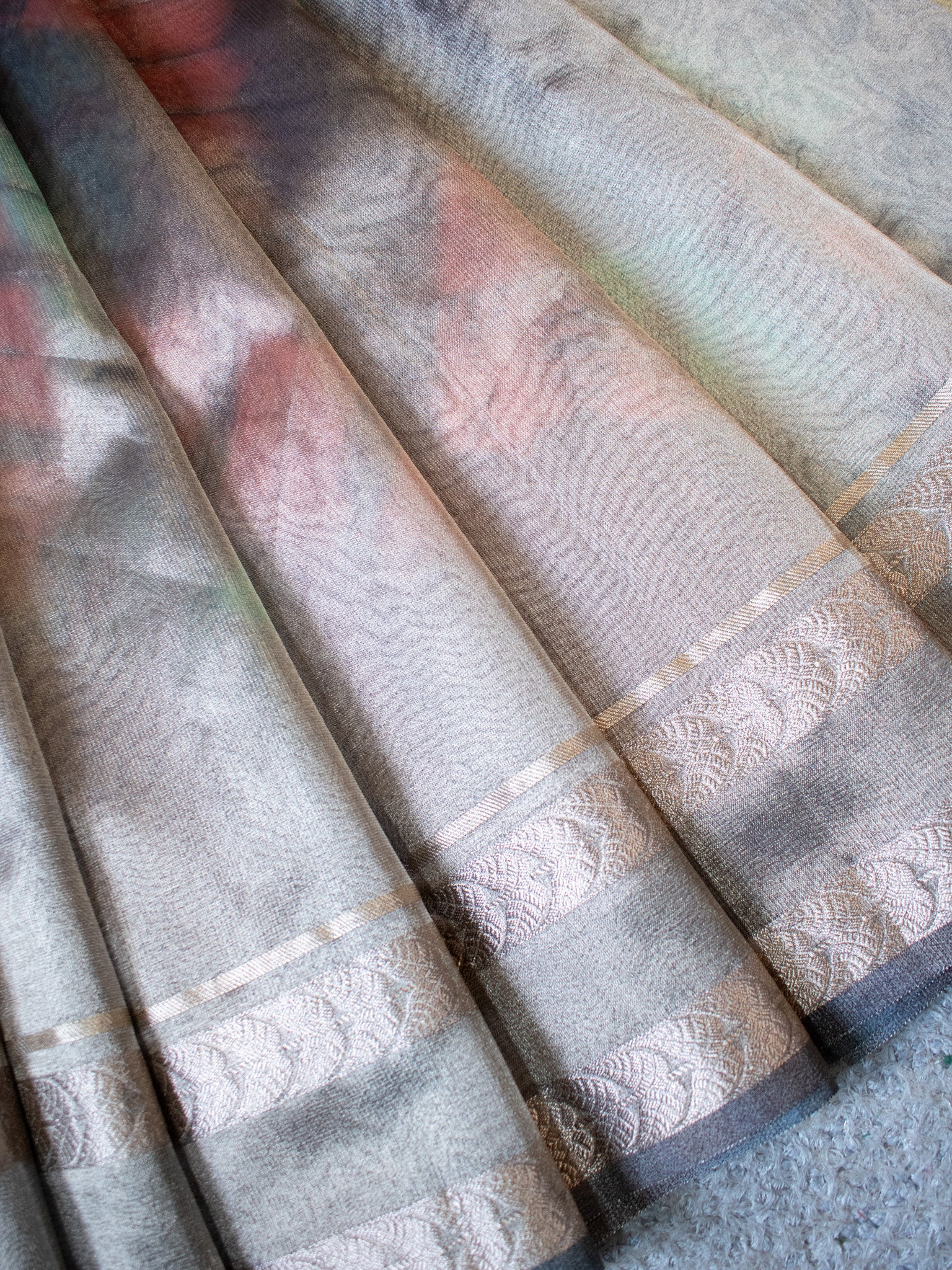 Banarasi Shibori Dyed Organza Saree With Zari Weaving