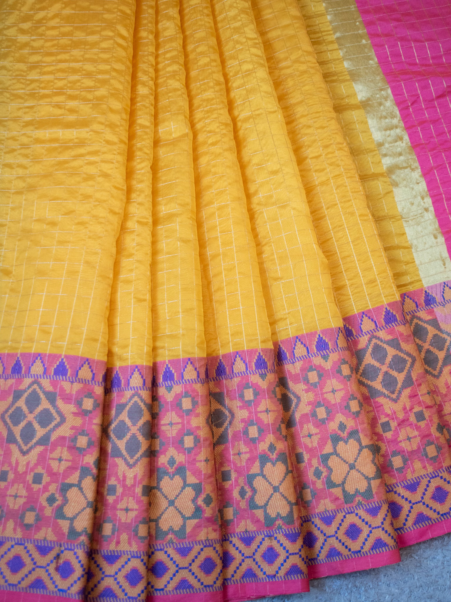 Banarasi Organza Saree With Contrast Border - Yellow