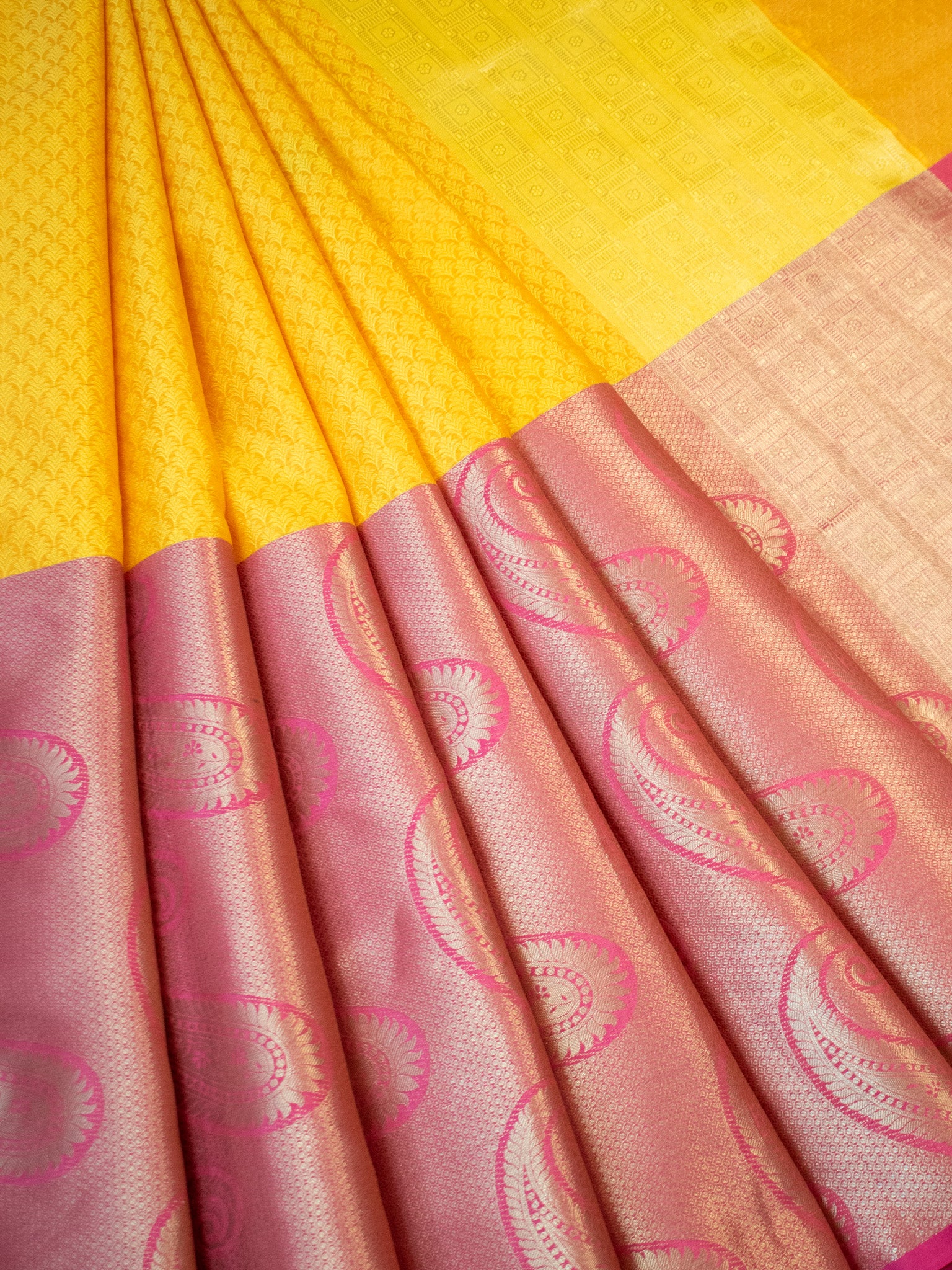 Banarasi Kora Muslin Broad Contrast Border Saree-Yellow & Pink