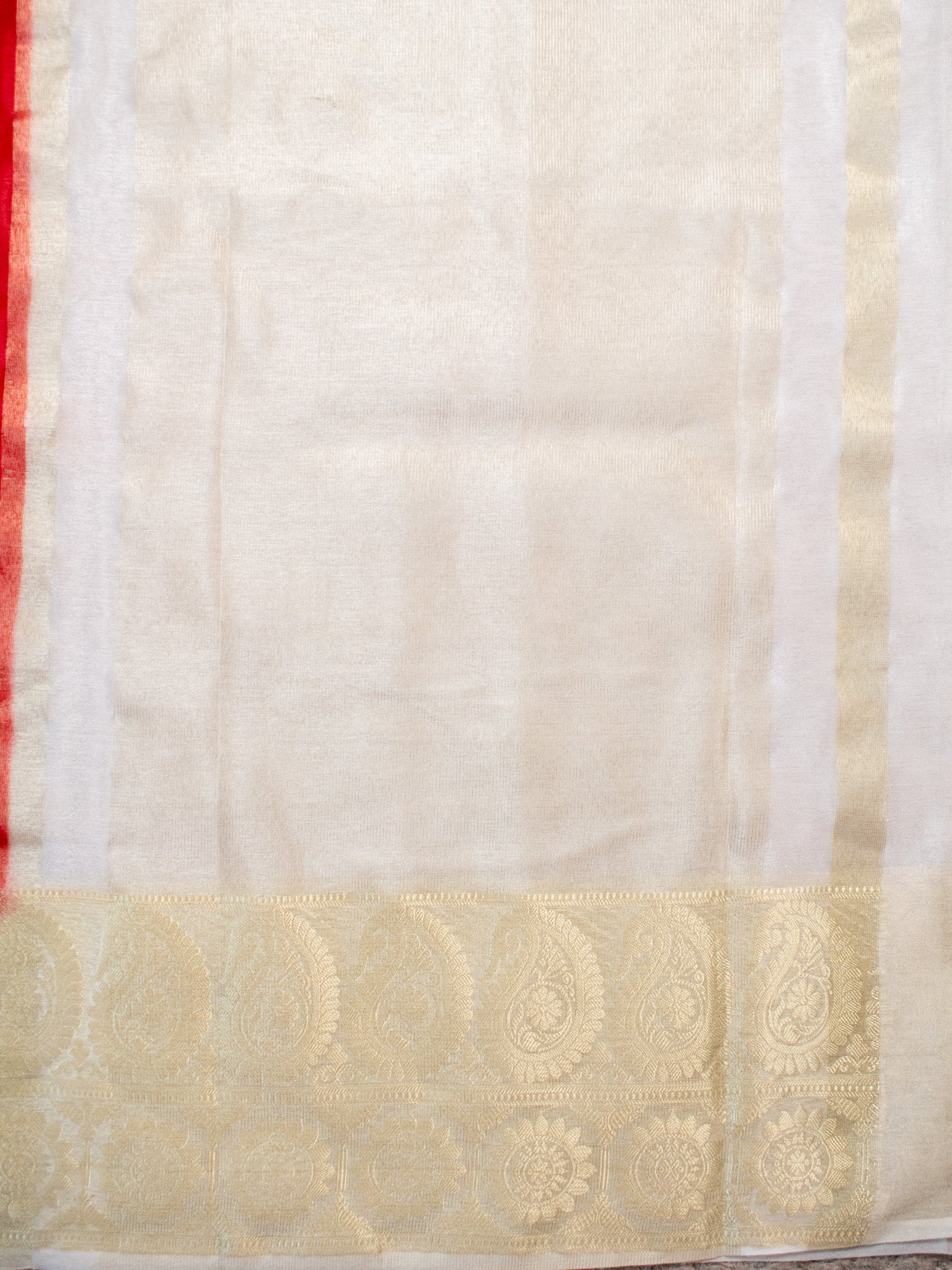 Banarasi Cotton Silk Saree With Silver Zari Weaving & Contrast Border-Red