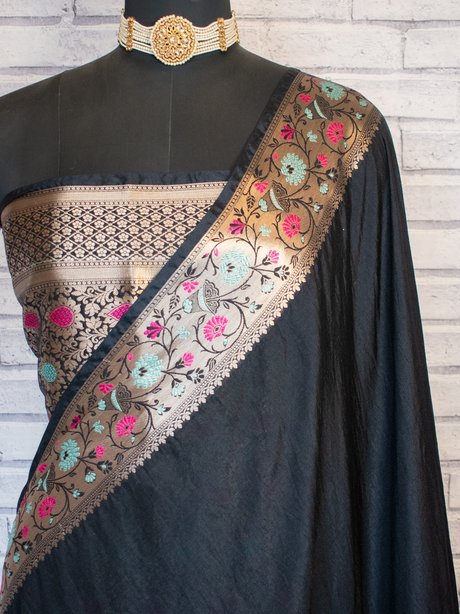 Banarasi Plain Semi Katan Saree With Meena Border- Black