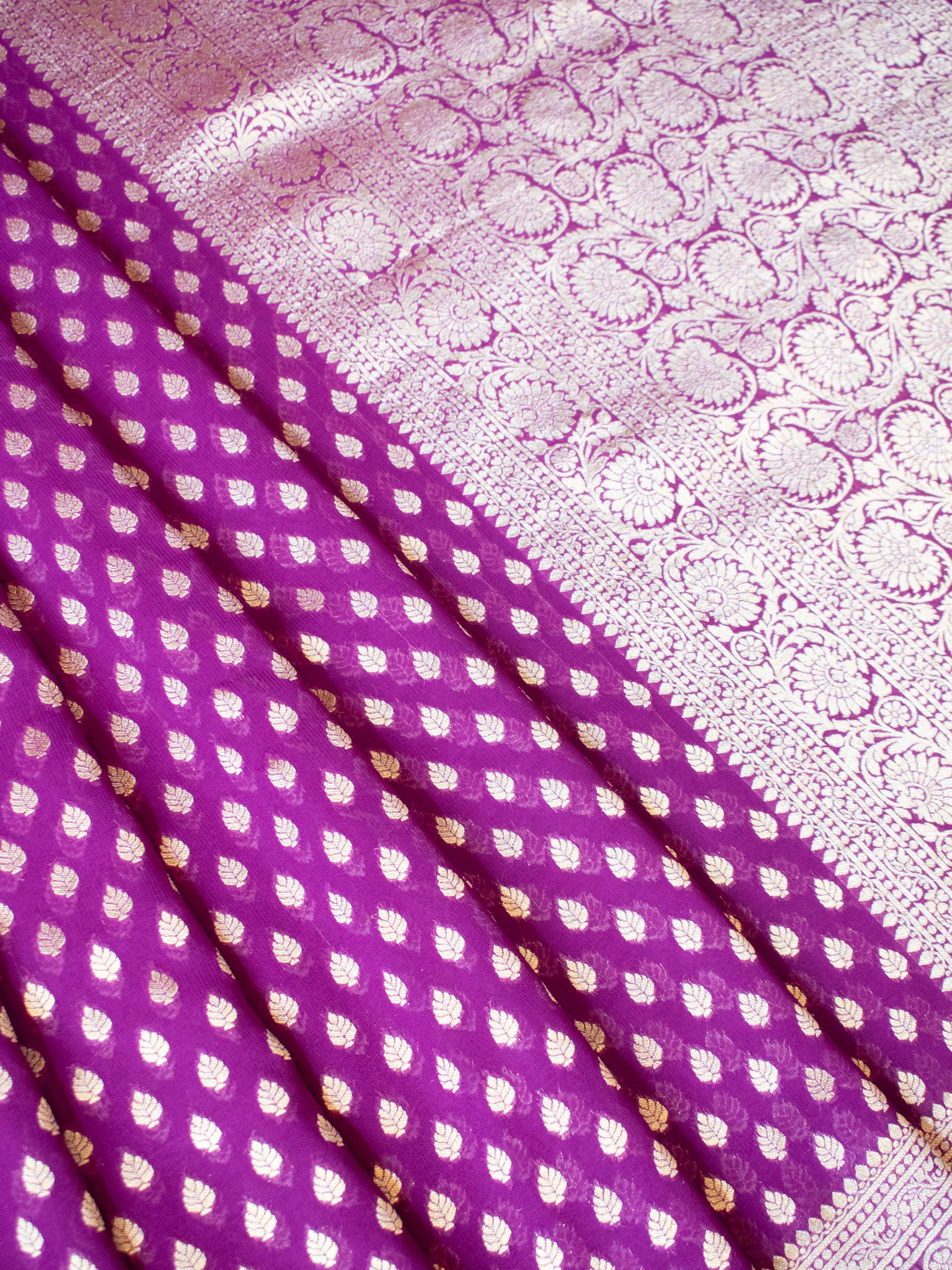 Banarasi Viscose Georgette Saree With Zari Buti Weaving-Purple