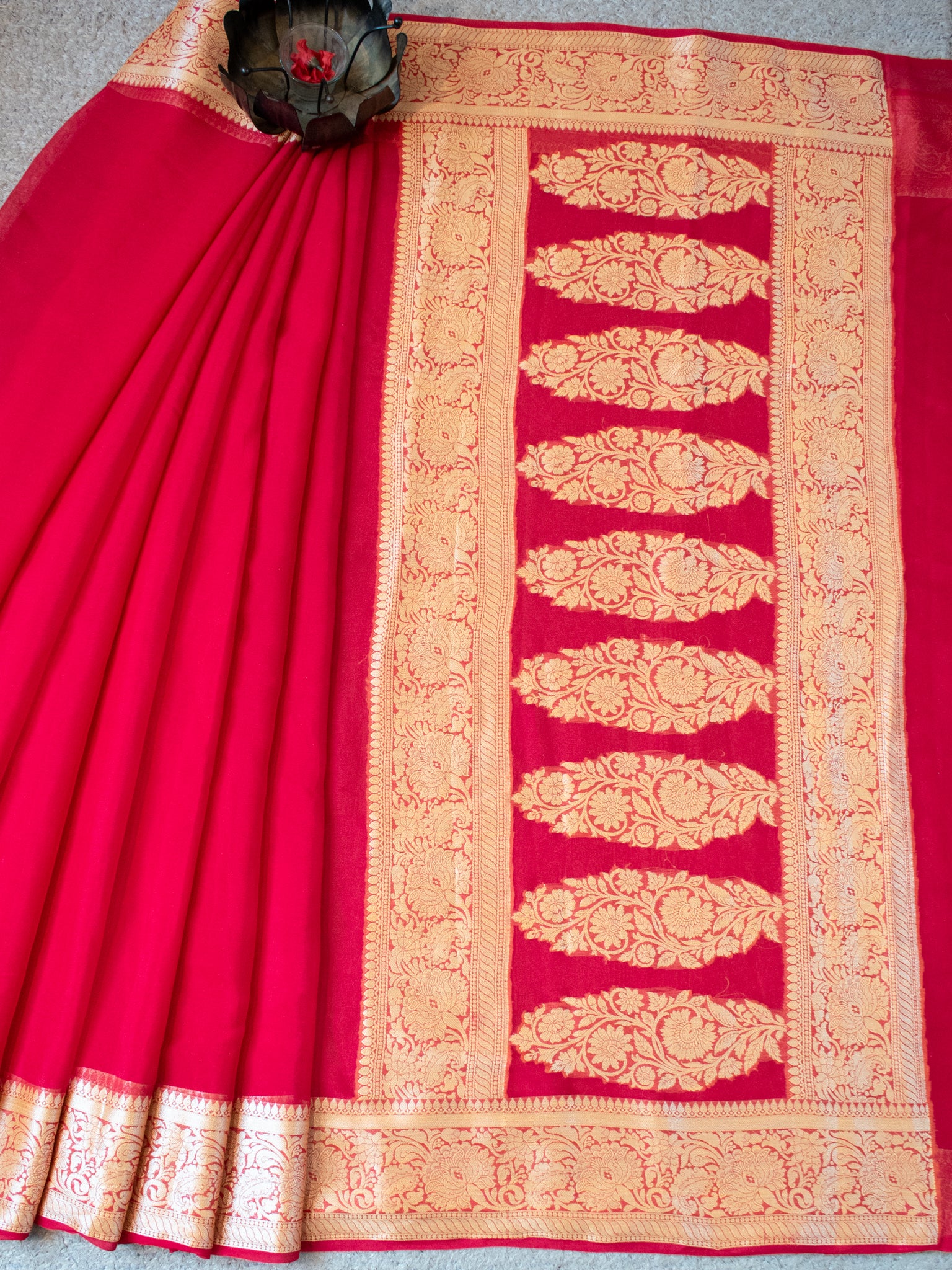 Banarasi Pure Chiffon Saree With Resham Weaving Border - Red