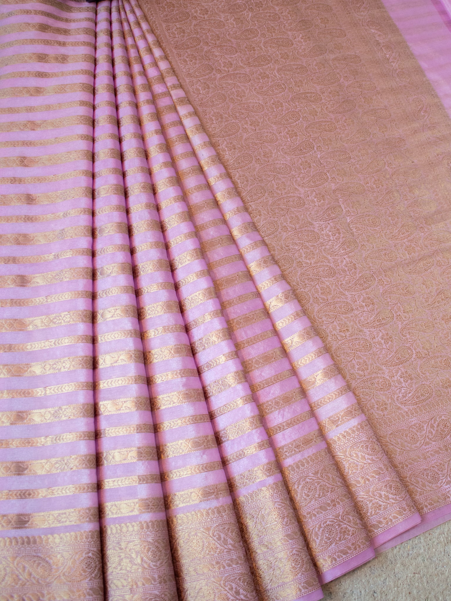 Banarasi Semi Cotton Saree Antique Weaving & Border- Lavender
