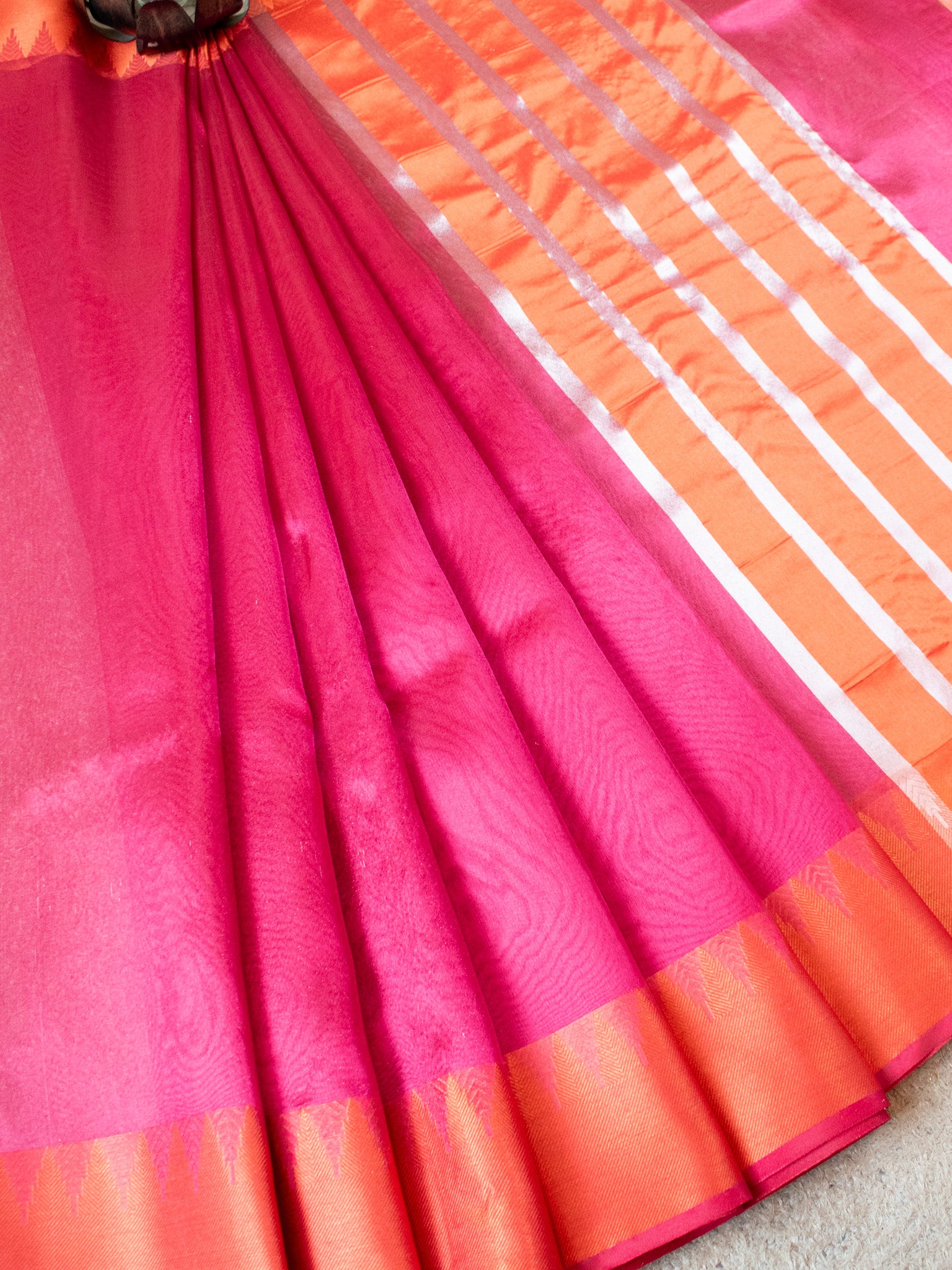 Banarasi Plain Shaded Tissue Saree With Zari Border - Pink