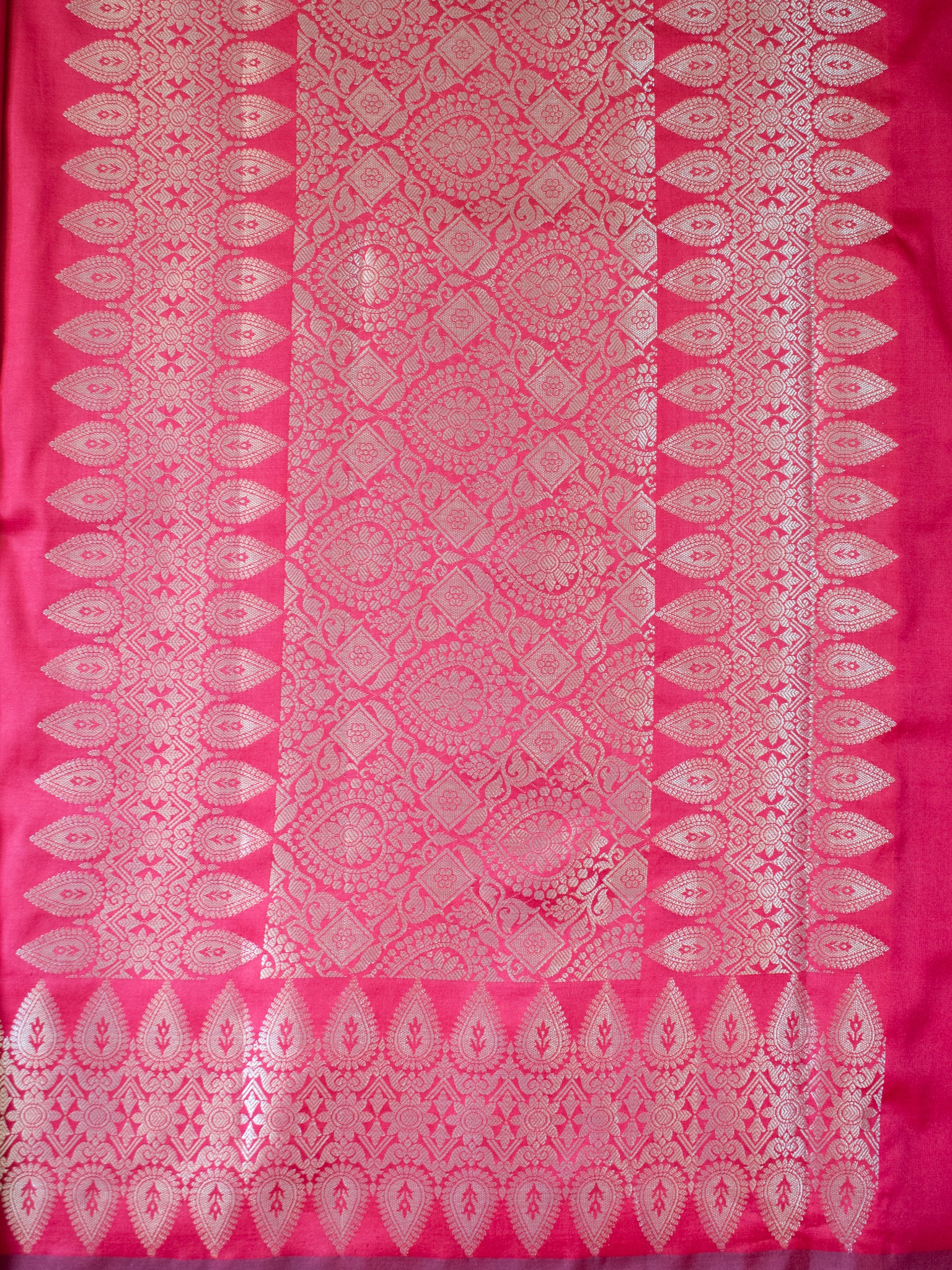 Banarasi Semi Silk Saree With Zari Weaving & Border - Red