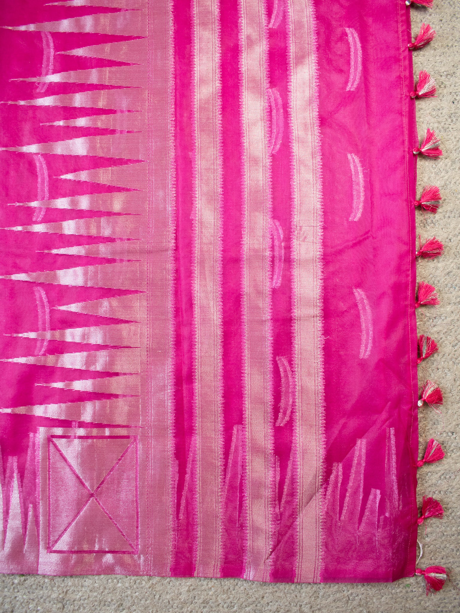 Banarasi Organza Saree With Silver Zari Border-Pink