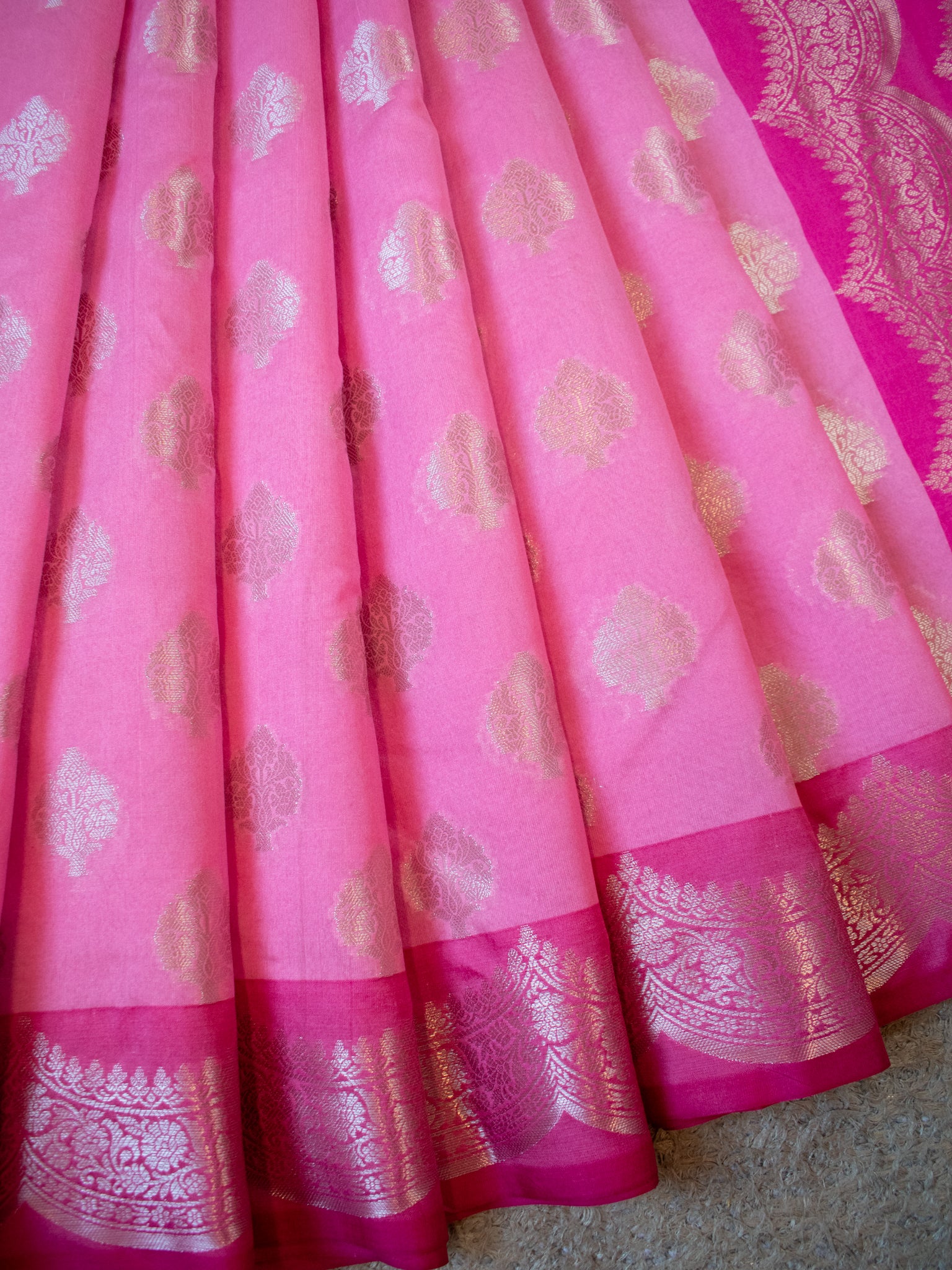 Banarasi Cotton Silk Saree With Buta & Contrast Border- Pink