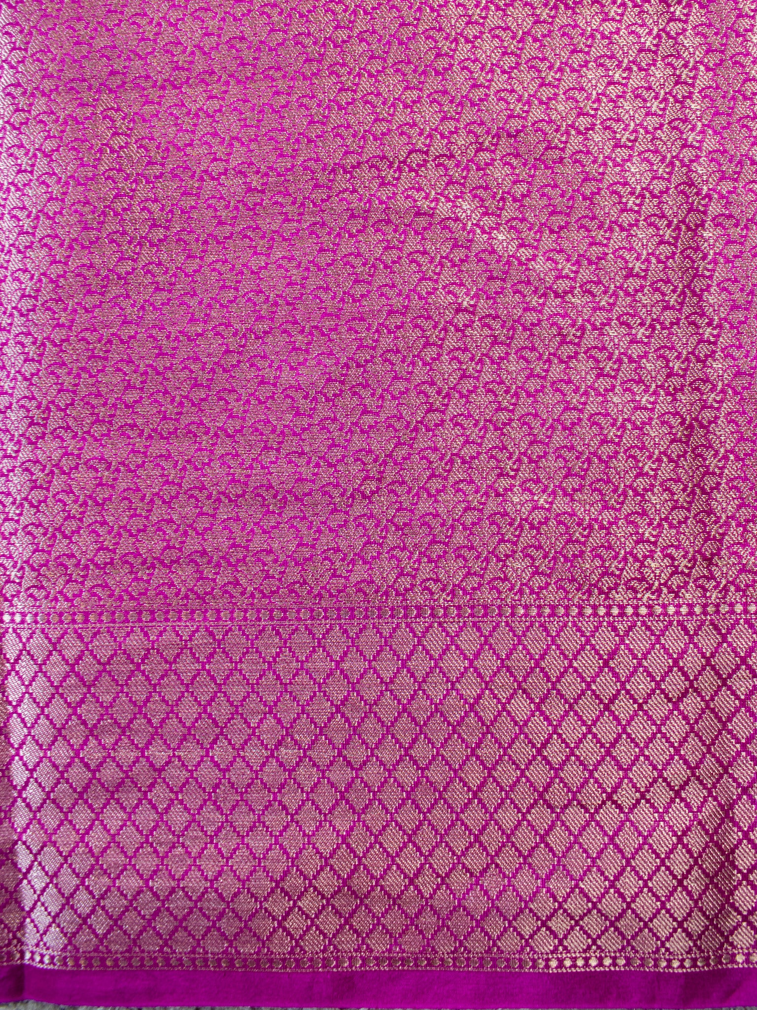 Banarasi Semi Silk Saree with Plain Border-Pink