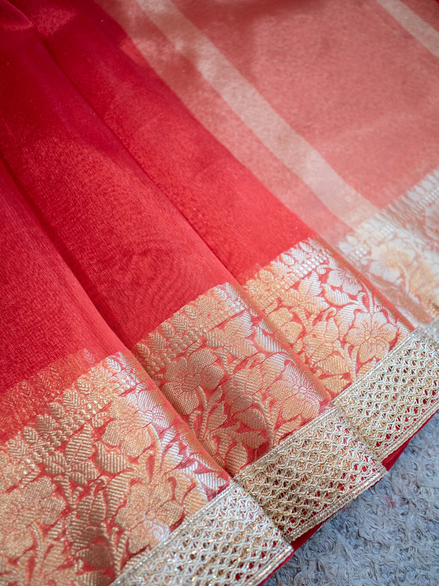 Banarasi Tissue Saree With Lace Border- Red