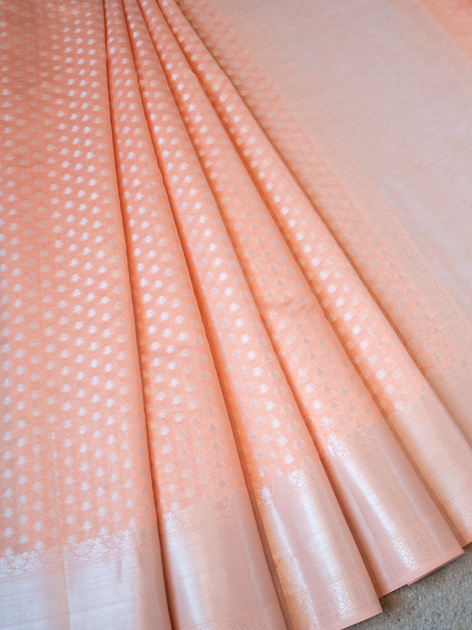 Banarasi Cotton Silk Saree With Silver Zari Buti Weaving & Border - Peach