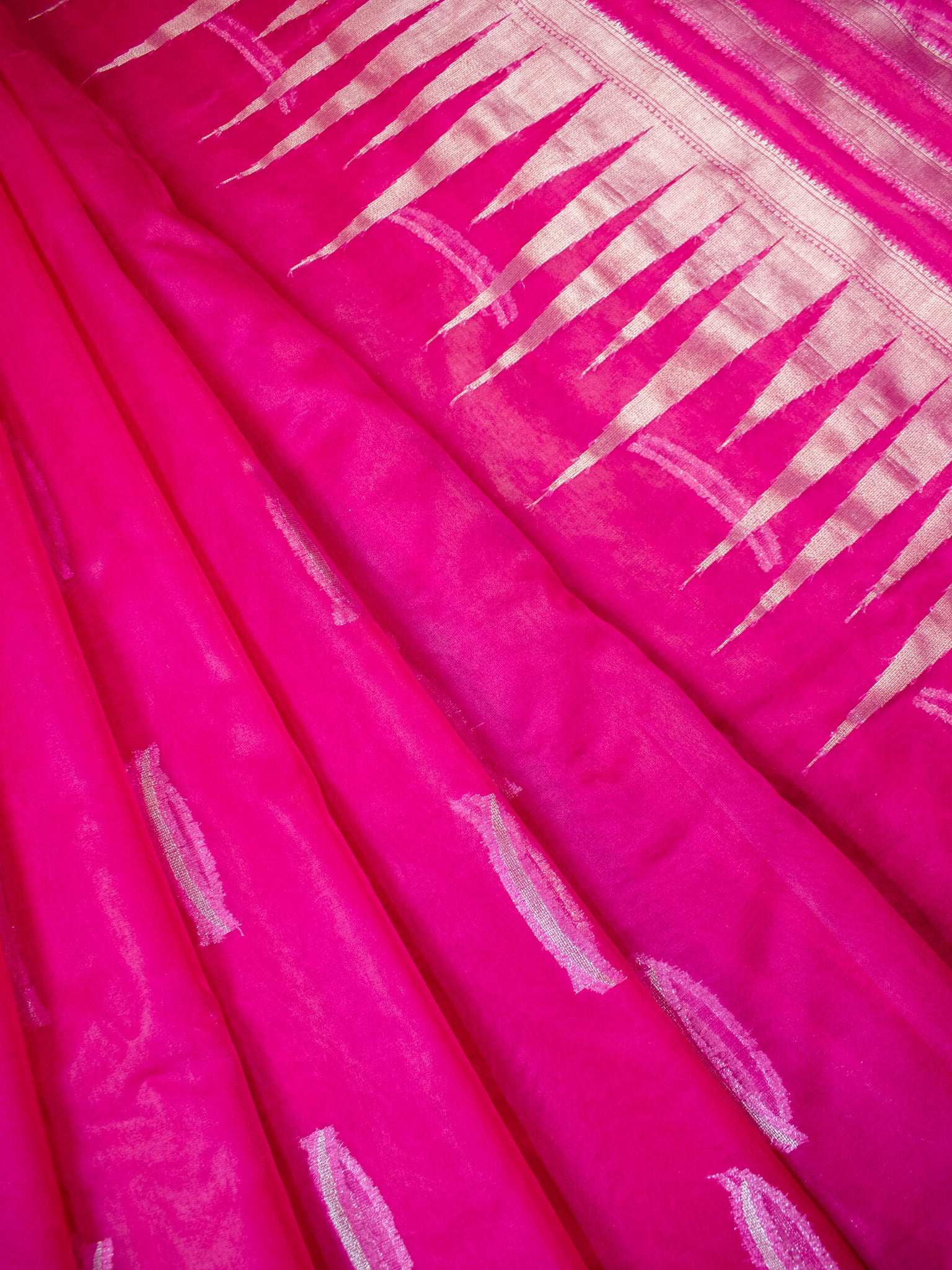 Banarasi Organza Saree With Silver Zari Border-Pink