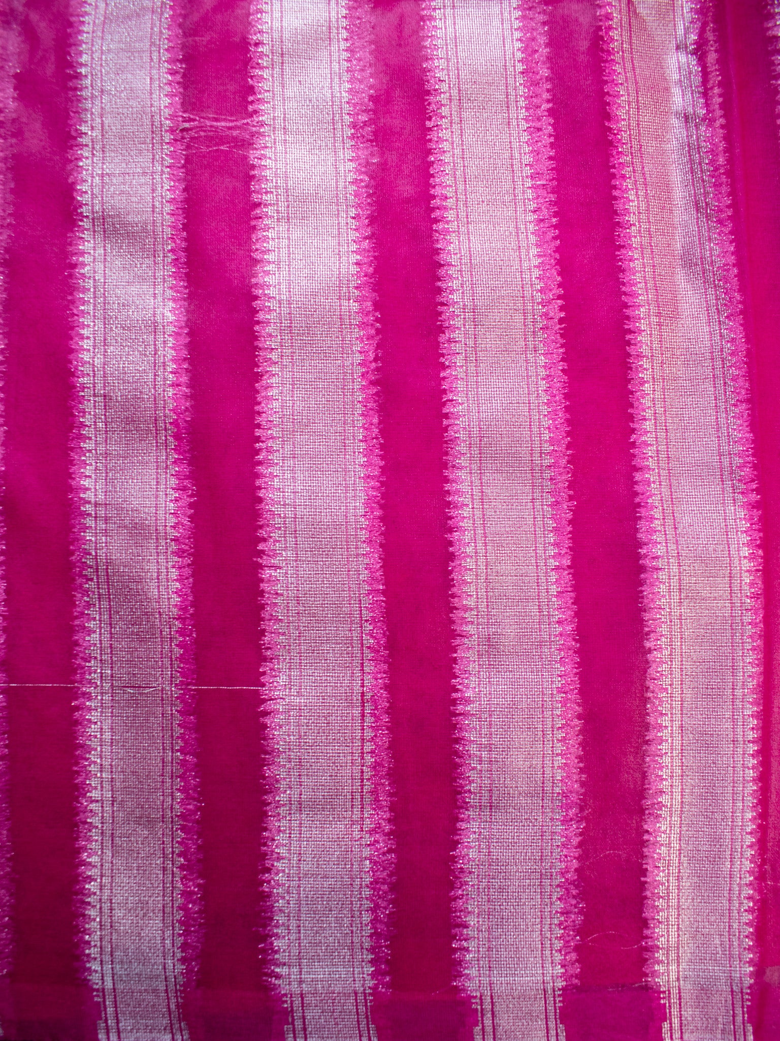 Banarasi Organza Saree With Silver Zari Border-Pink