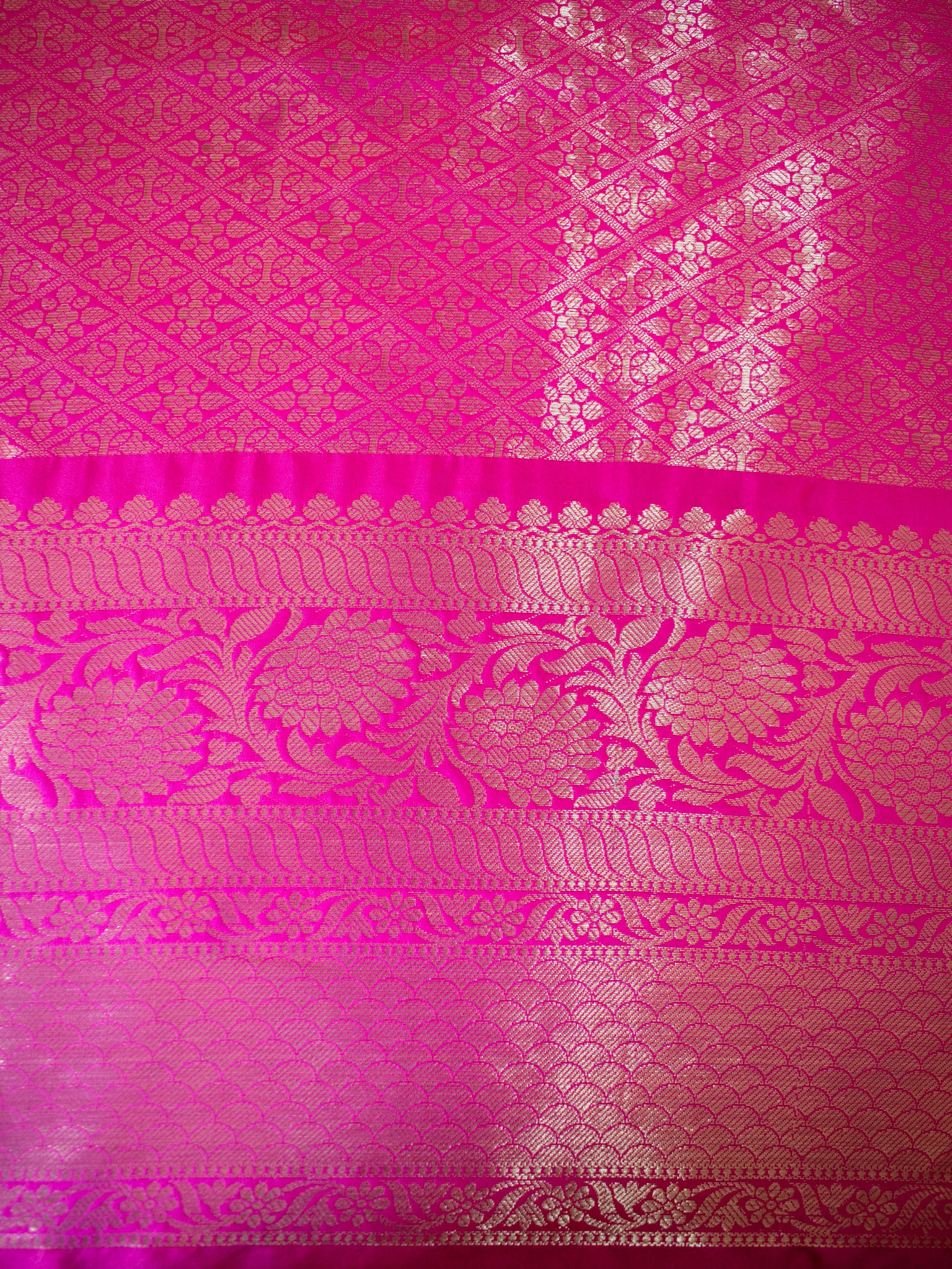Banarasi Kora Muslin Saree With Zari Weaving & Border- Pink